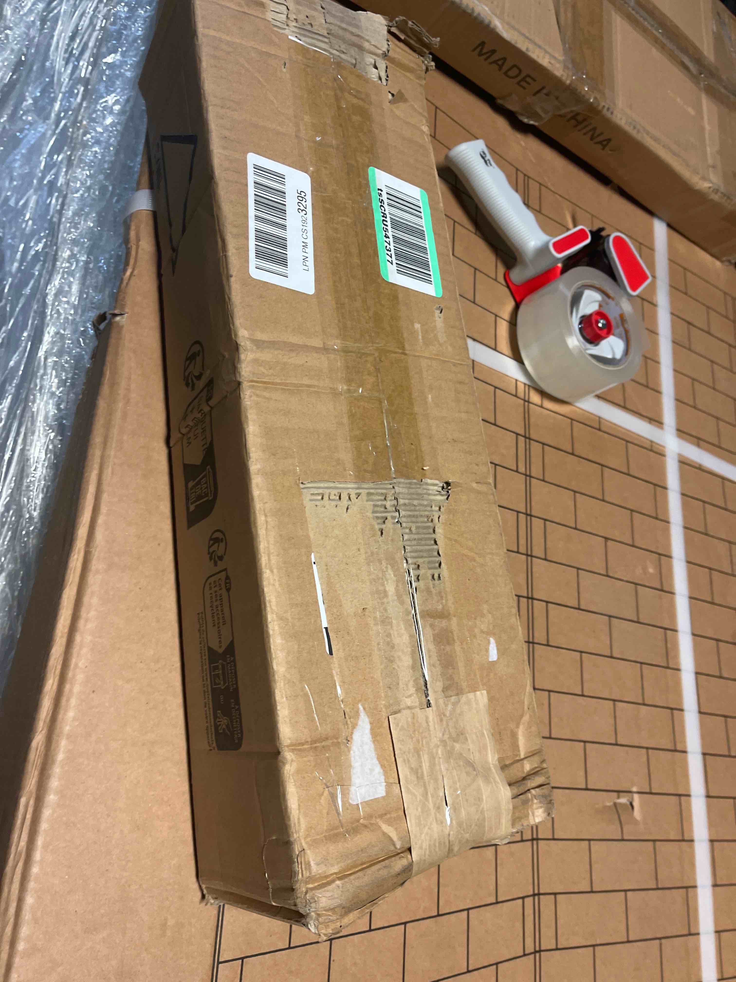https://s3.amazonaws.com/lotting-images-prod/phillipi/YEL5144361_1710435966995.jpeg