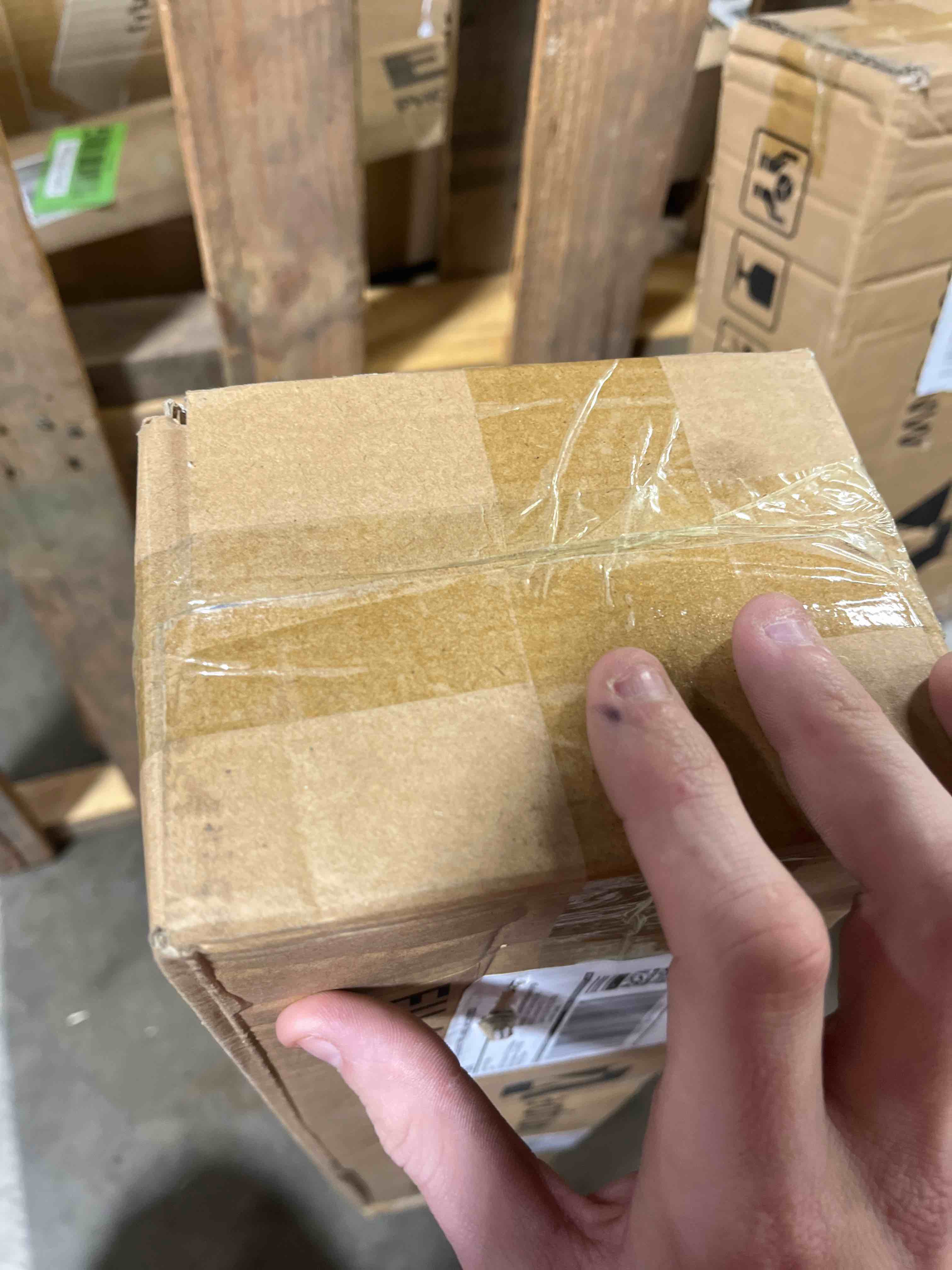 https://s3.amazonaws.com/lotting-images-prod/phillipi/YEL5144365_1710960124429.jpeg