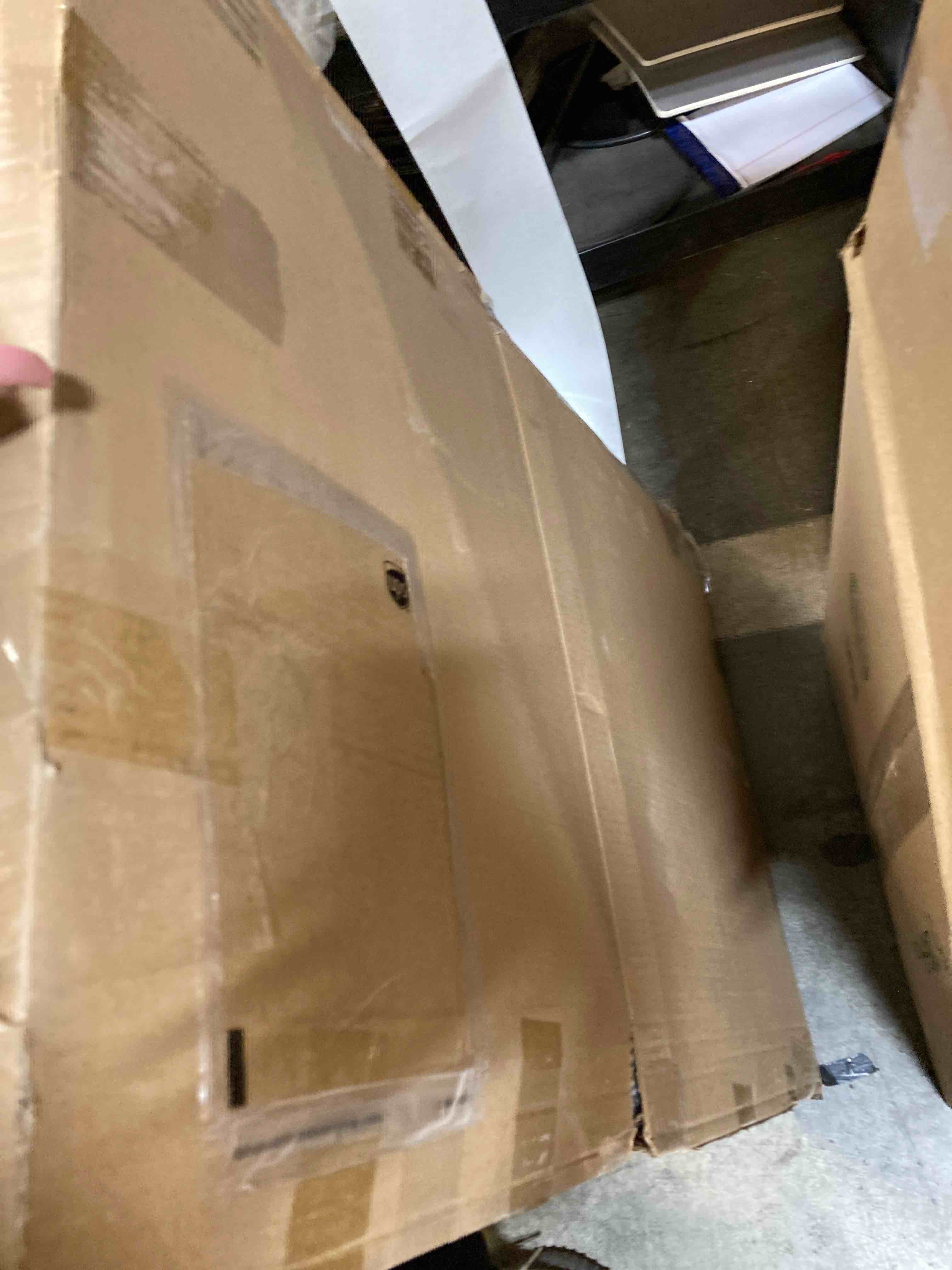 https://s3.amazonaws.com/lotting-images-prod/phillipi/YEL5144533_1711385013671.jpeg