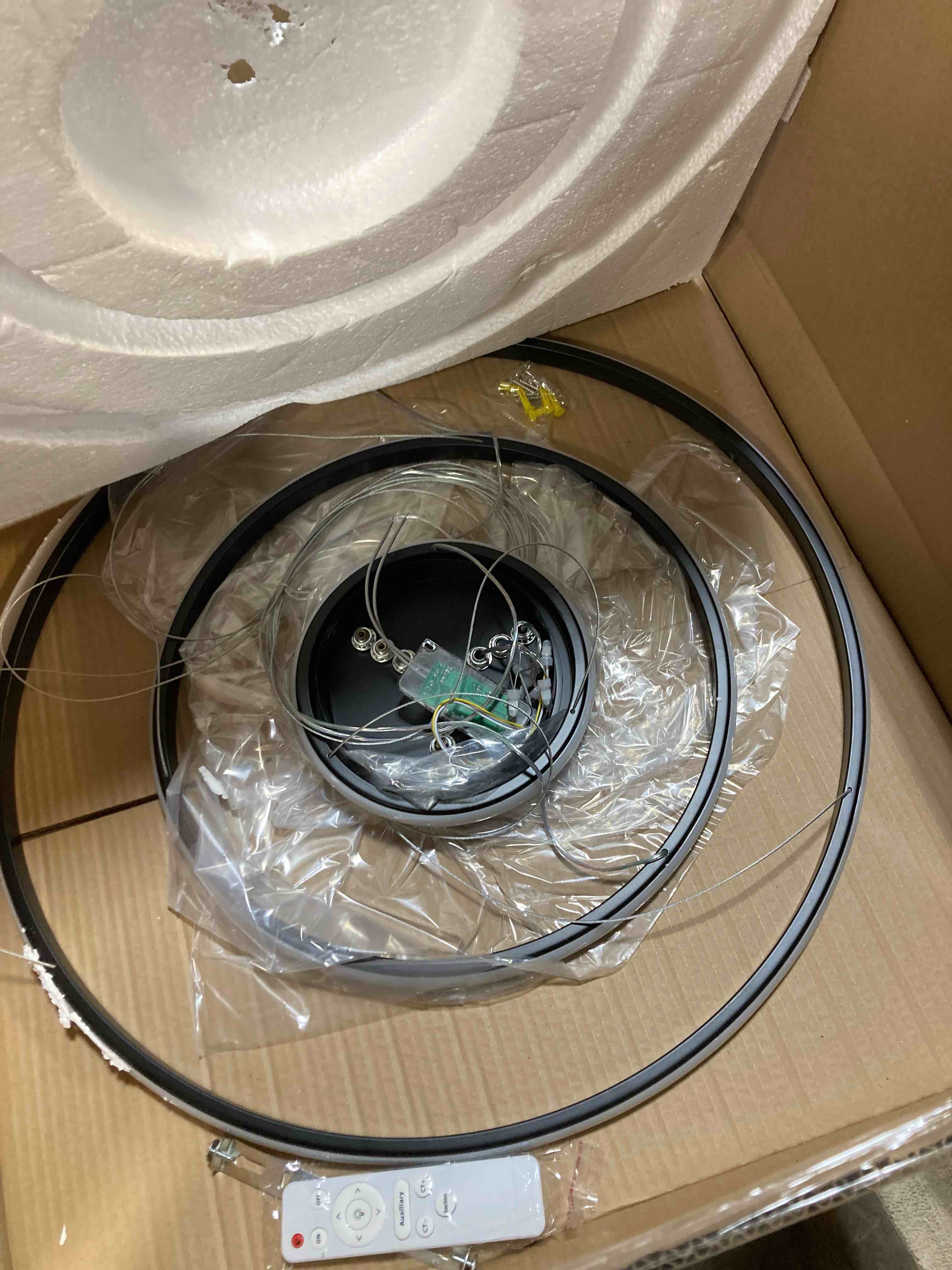 https://s3.amazonaws.com/lotting-images-prod/phillipi/YEL5144538_1711385600952.jpeg