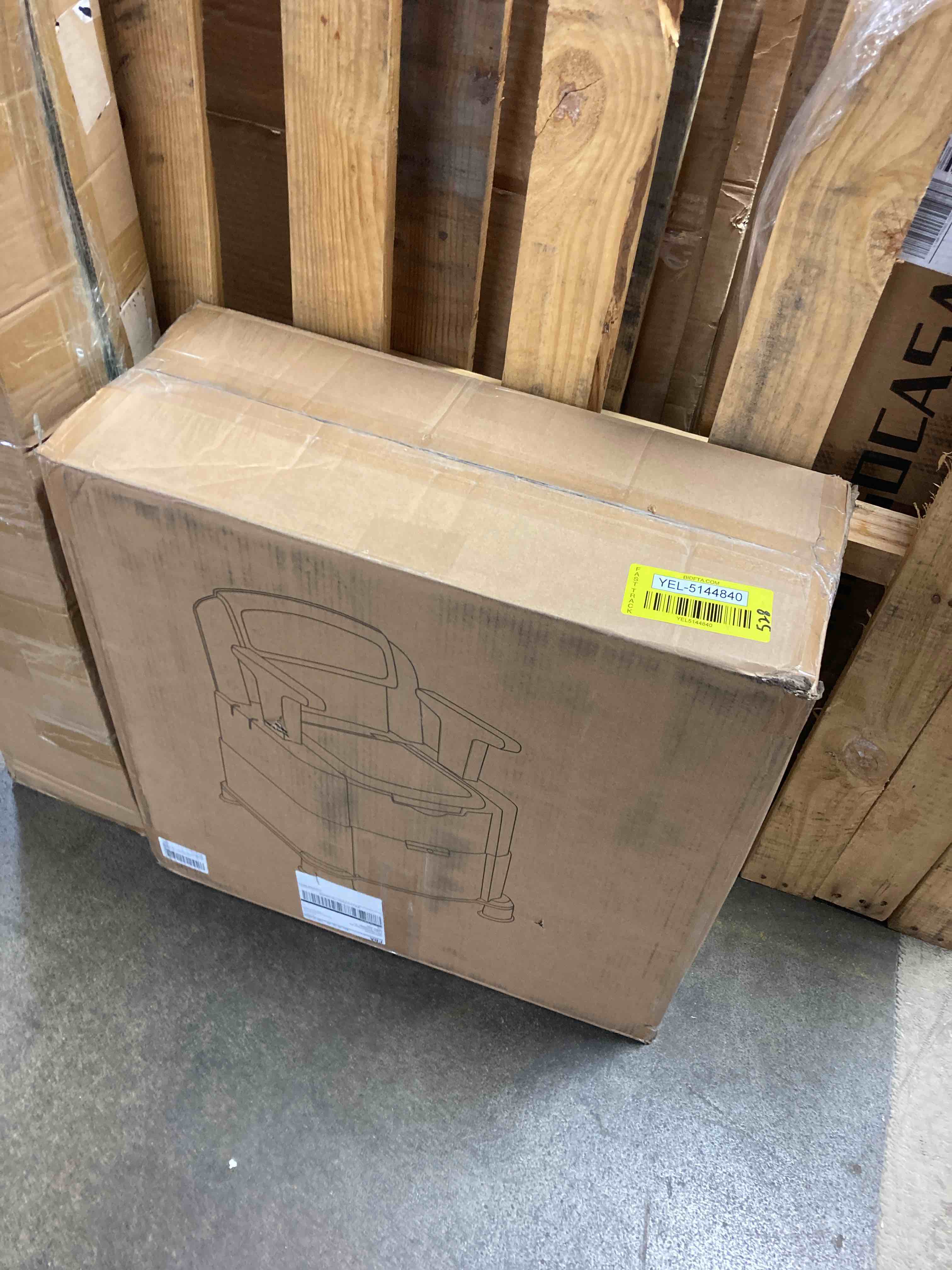 https://s3.amazonaws.com/lotting-images-prod/phillipi/YEL5144840_1711726027334.jpeg