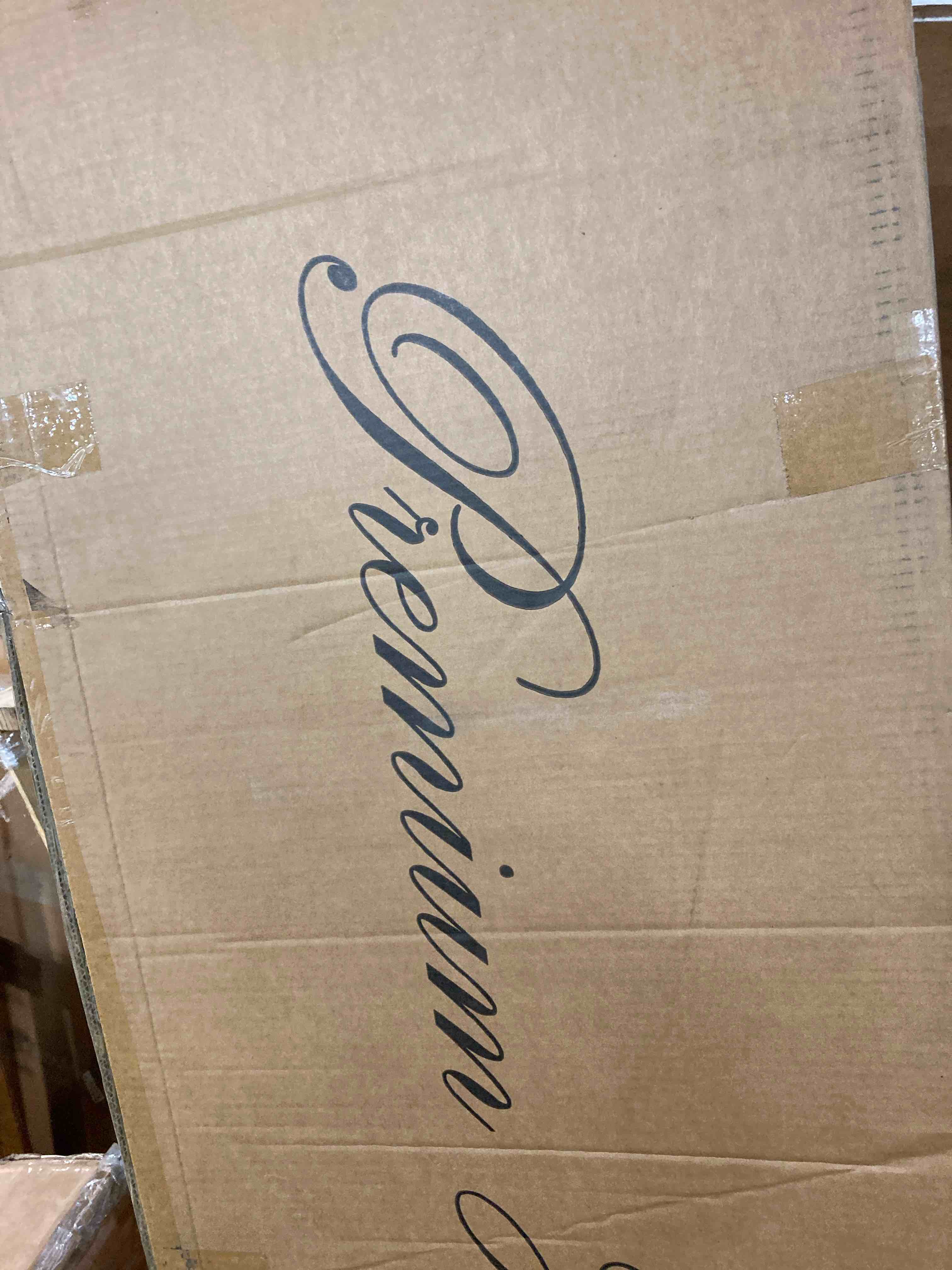 https://s3.amazonaws.com/lotting-images-prod/phillipi/YEL5145040_1712171497175.jpeg