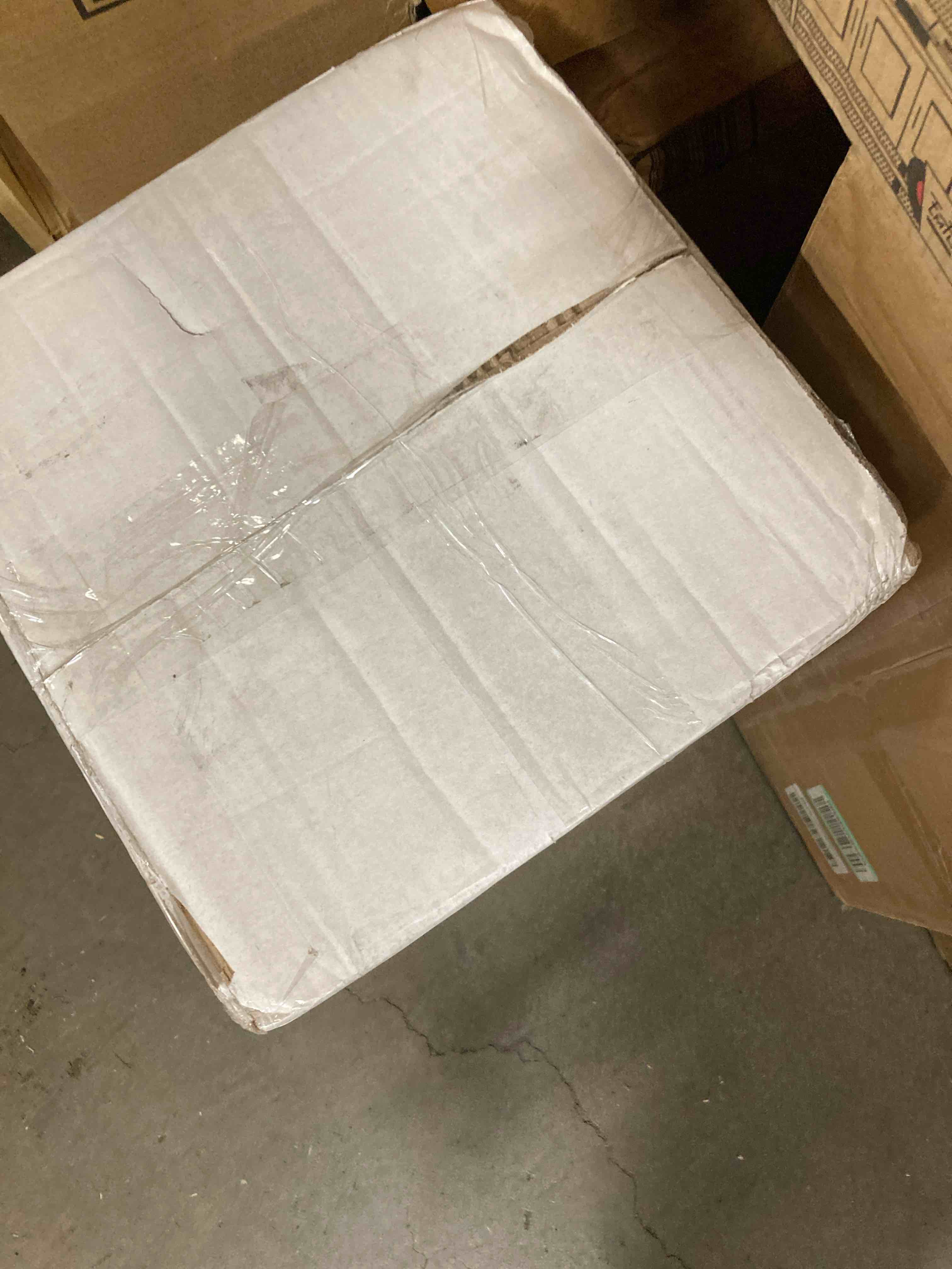 https://s3.amazonaws.com/lotting-images-prod/phillipi/YEL5145242_1712679359224.jpeg
