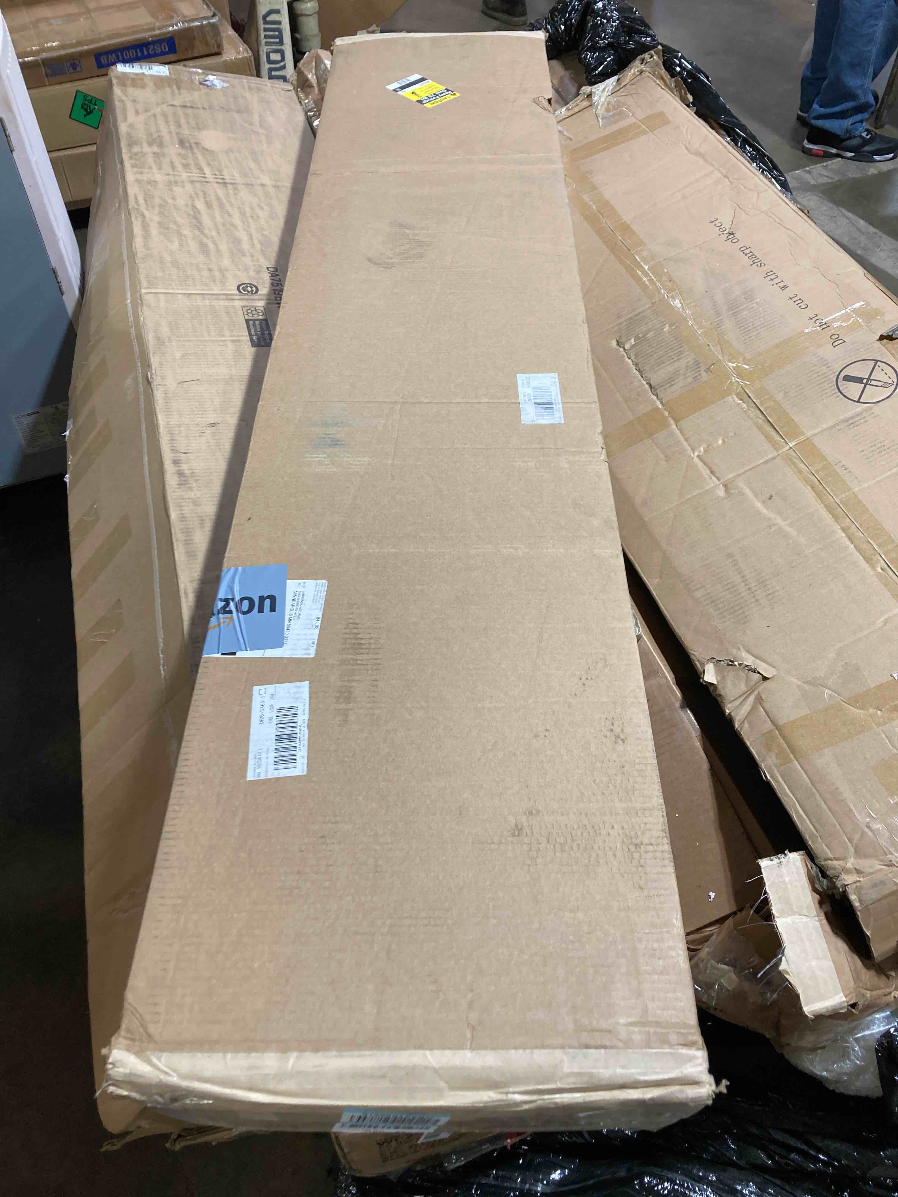 https://s3.amazonaws.com/lotting-images-prod/phillipi/YEL5145300_1712773760506.jpeg