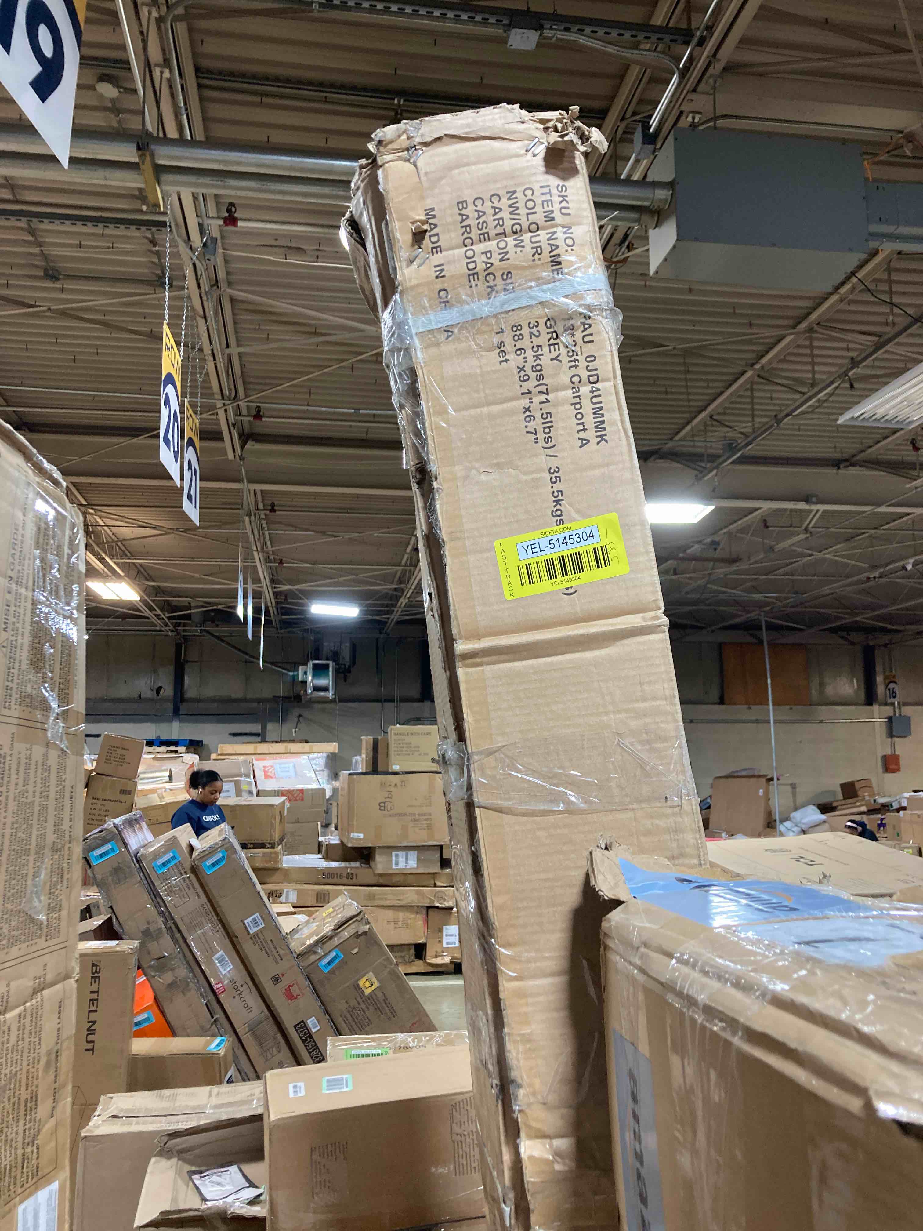 https://s3.amazonaws.com/lotting-images-prod/phillipi/YEL5145304_1712776777302.jpeg