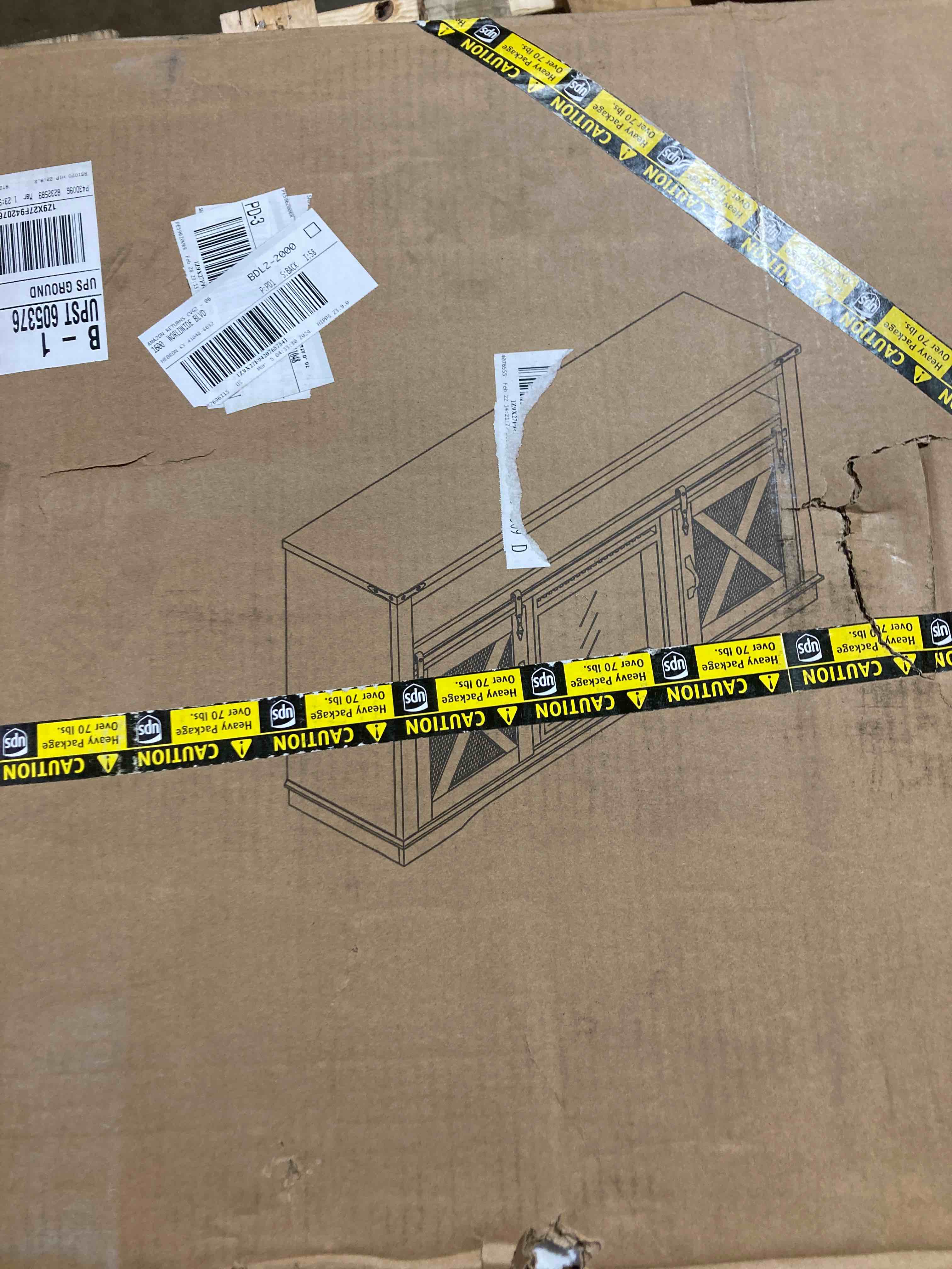 https://s3.amazonaws.com/lotting-images-prod/phillipi/YEL5145305_1712776895489.jpeg
