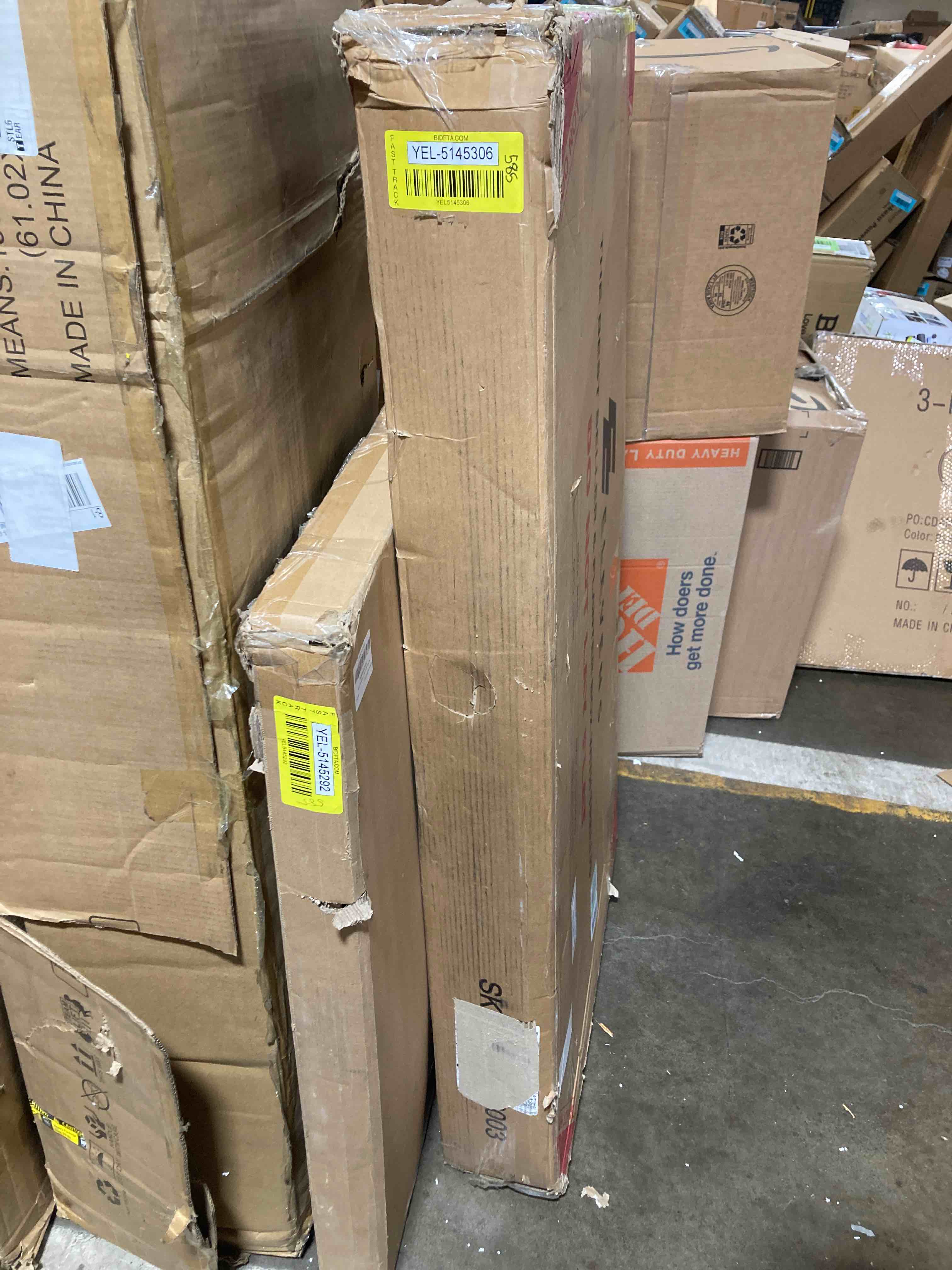 https://s3.amazonaws.com/lotting-images-prod/phillipi/YEL5145306_1712847145654.jpeg