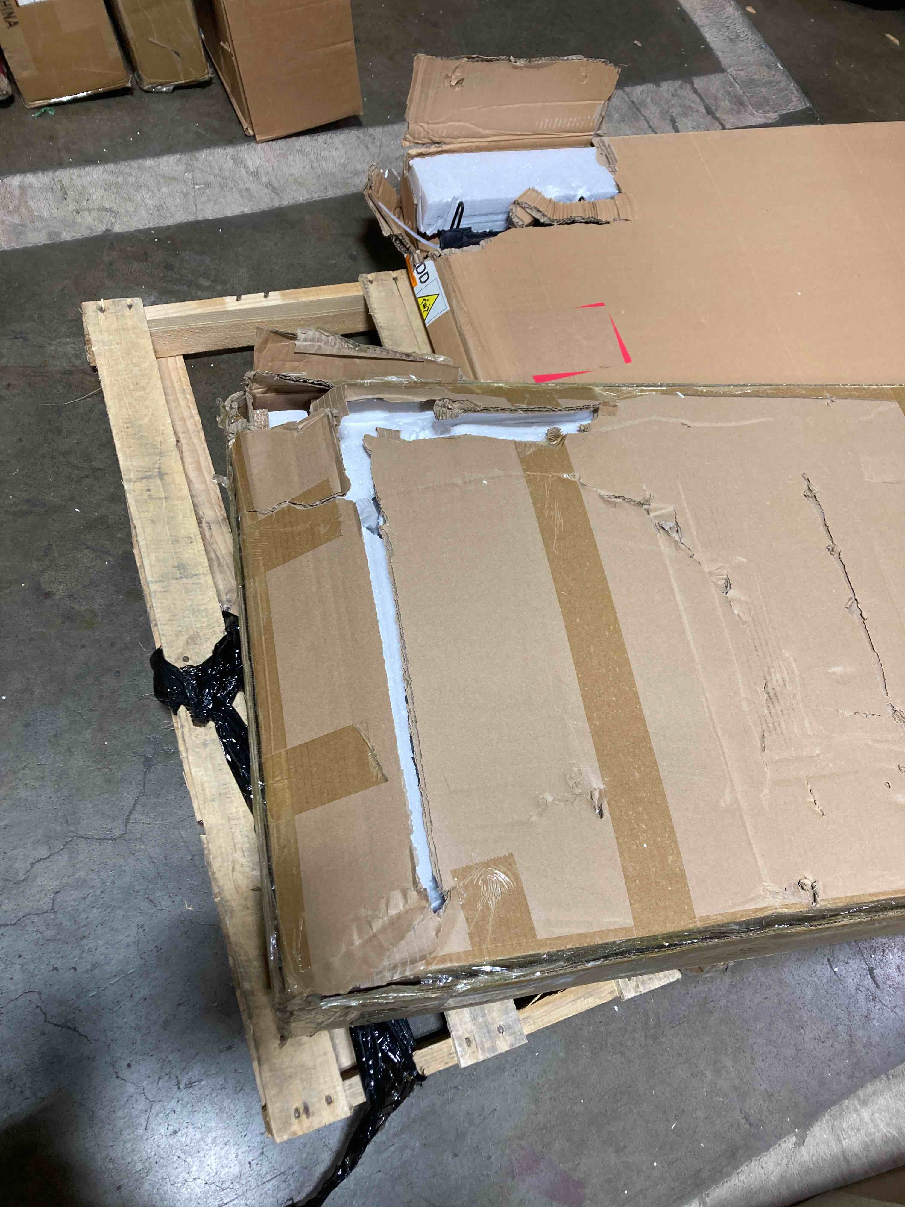 https://s3.amazonaws.com/lotting-images-prod/phillipi/YEL5145314_1712848456253.jpeg
