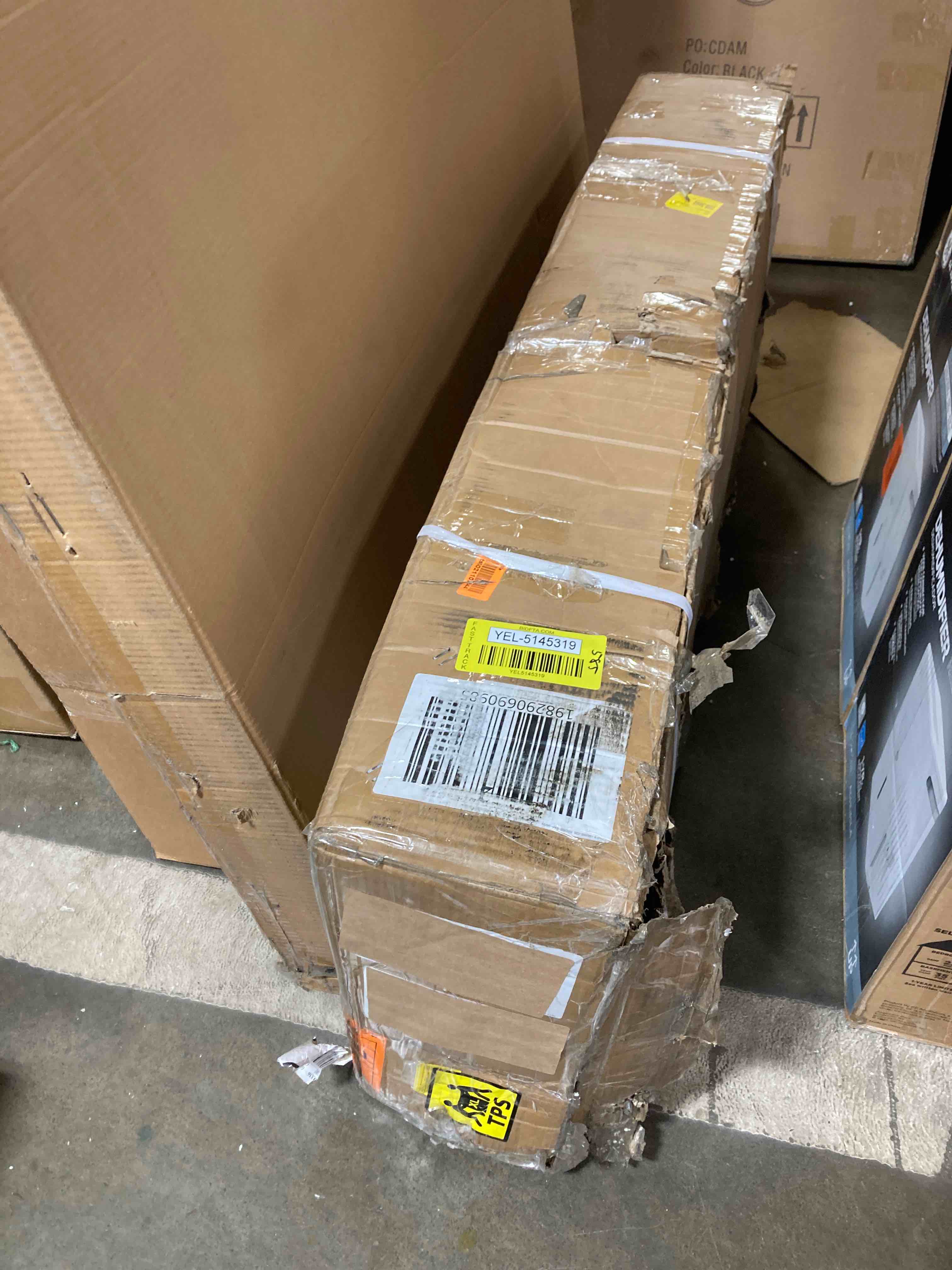 https://s3.amazonaws.com/lotting-images-prod/phillipi/YEL5145319_1712849620214.jpeg
