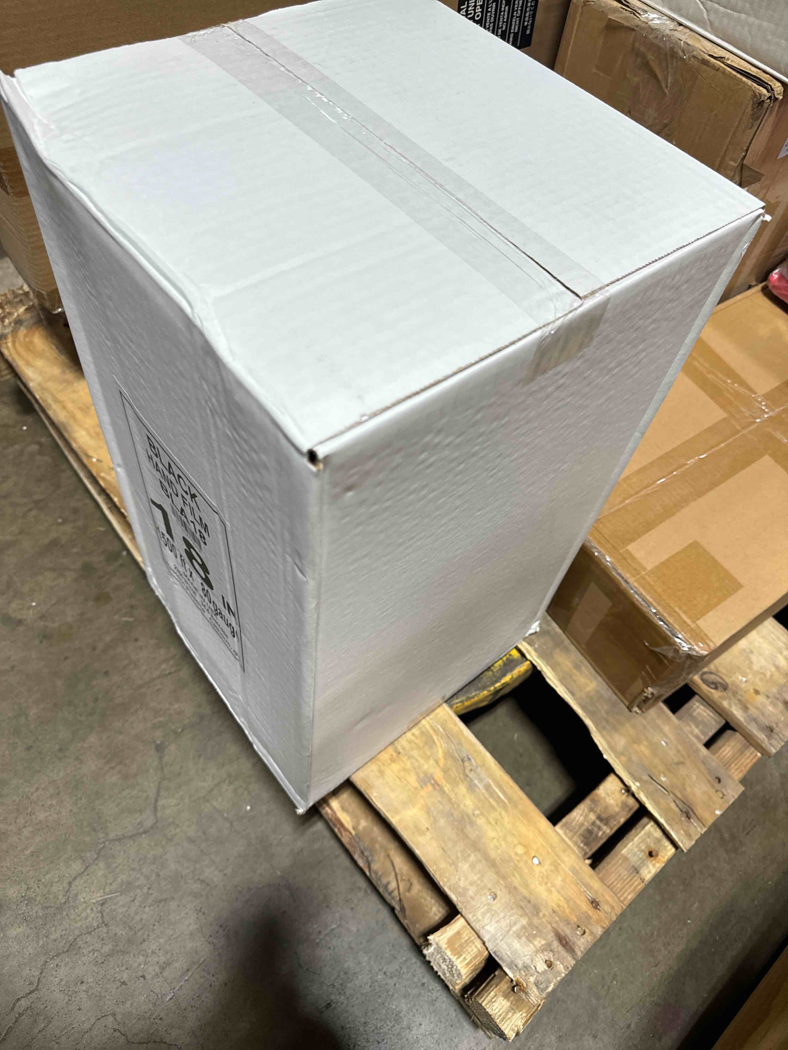https://s3.amazonaws.com/lotting-images-prod/phillipi/YEL5145325_1712850736951.jpeg