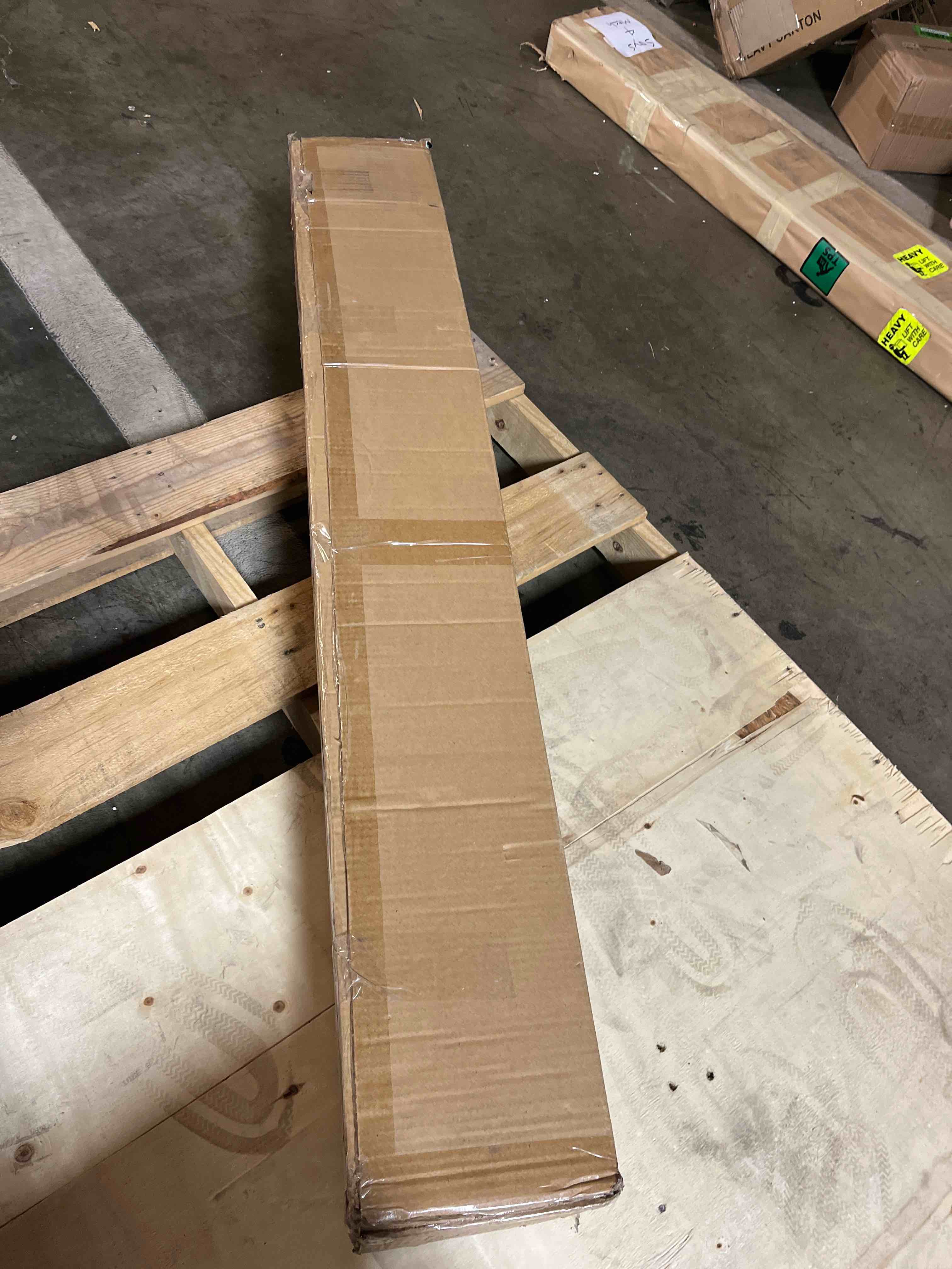 https://s3.amazonaws.com/lotting-images-prod/phillipi/YEL5145603_1709134958871.jpeg