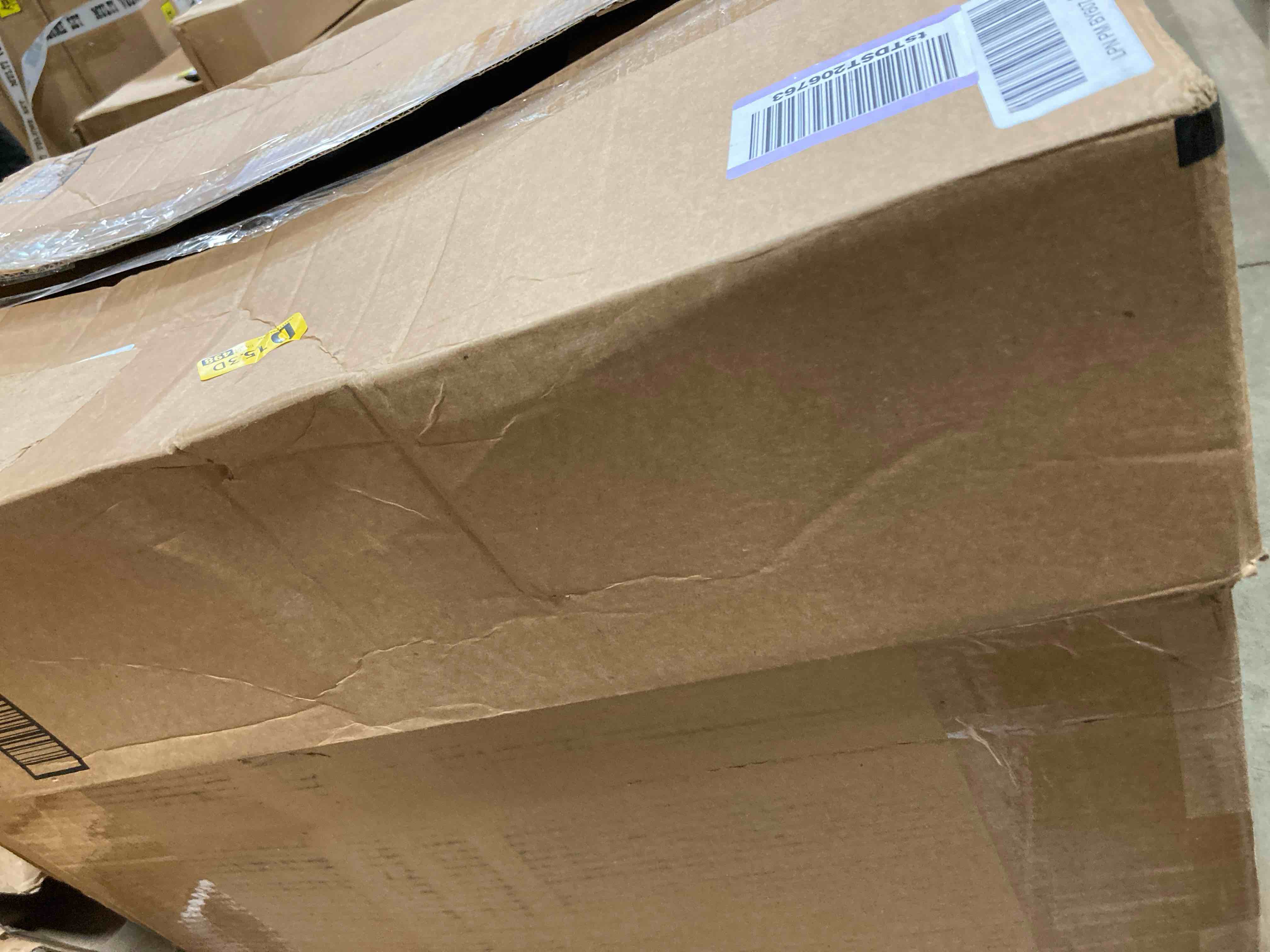 https://s3.amazonaws.com/lotting-images-prod/phillipi/YEL5145751_1709220952990.jpeg
