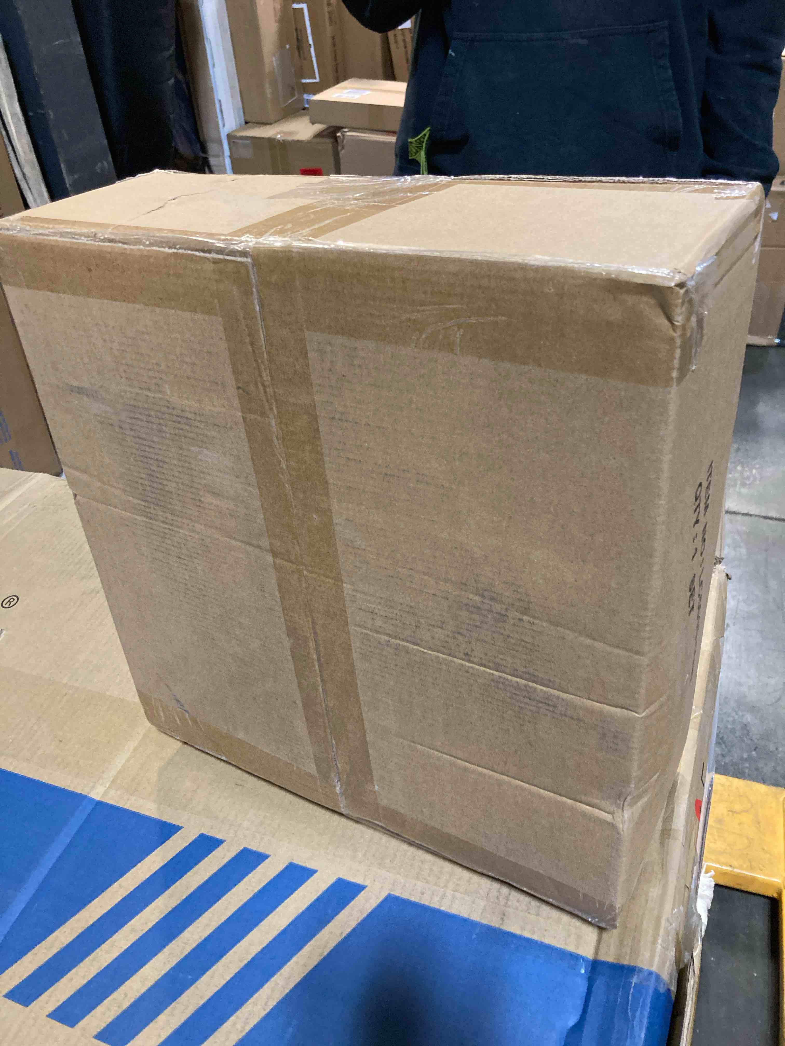 https://s3.amazonaws.com/lotting-images-prod/phillipi/YEL5145773_1709223963606.jpeg