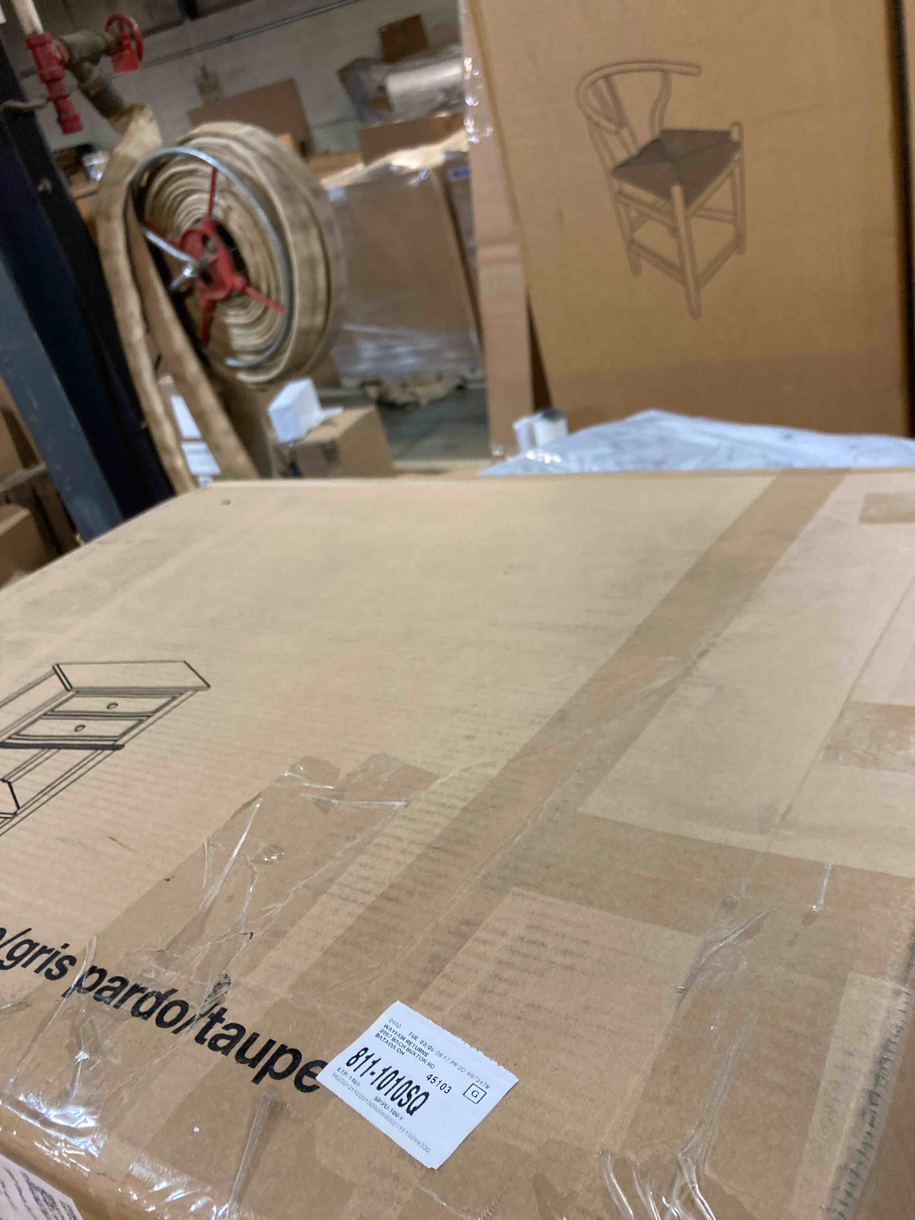 https://s3.amazonaws.com/lotting-images-prod/phillipi/YEL5146335_1710251546539.jpeg