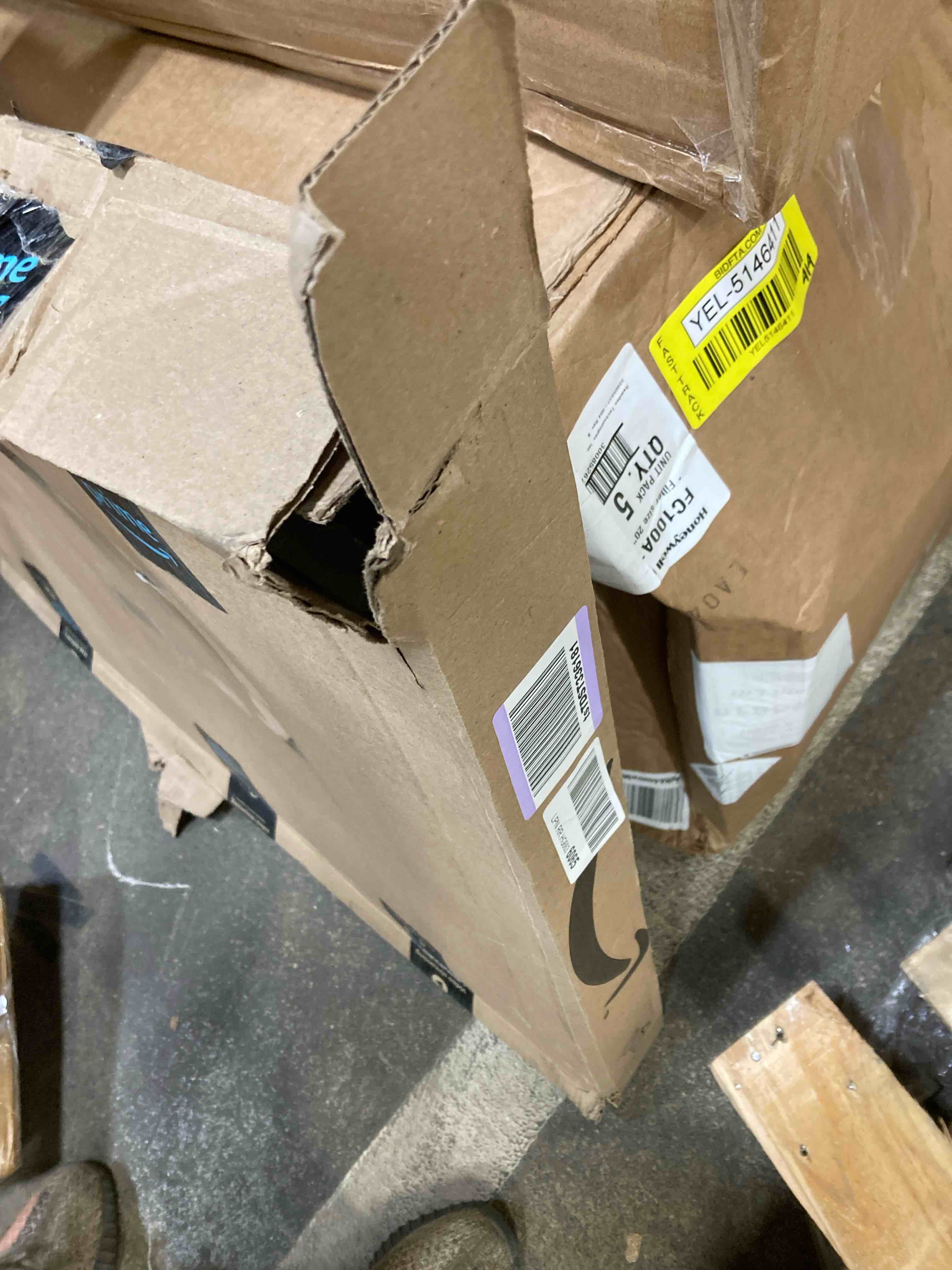 https://s3.amazonaws.com/lotting-images-prod/phillipi/YEL5146414_1710347735149.jpeg
