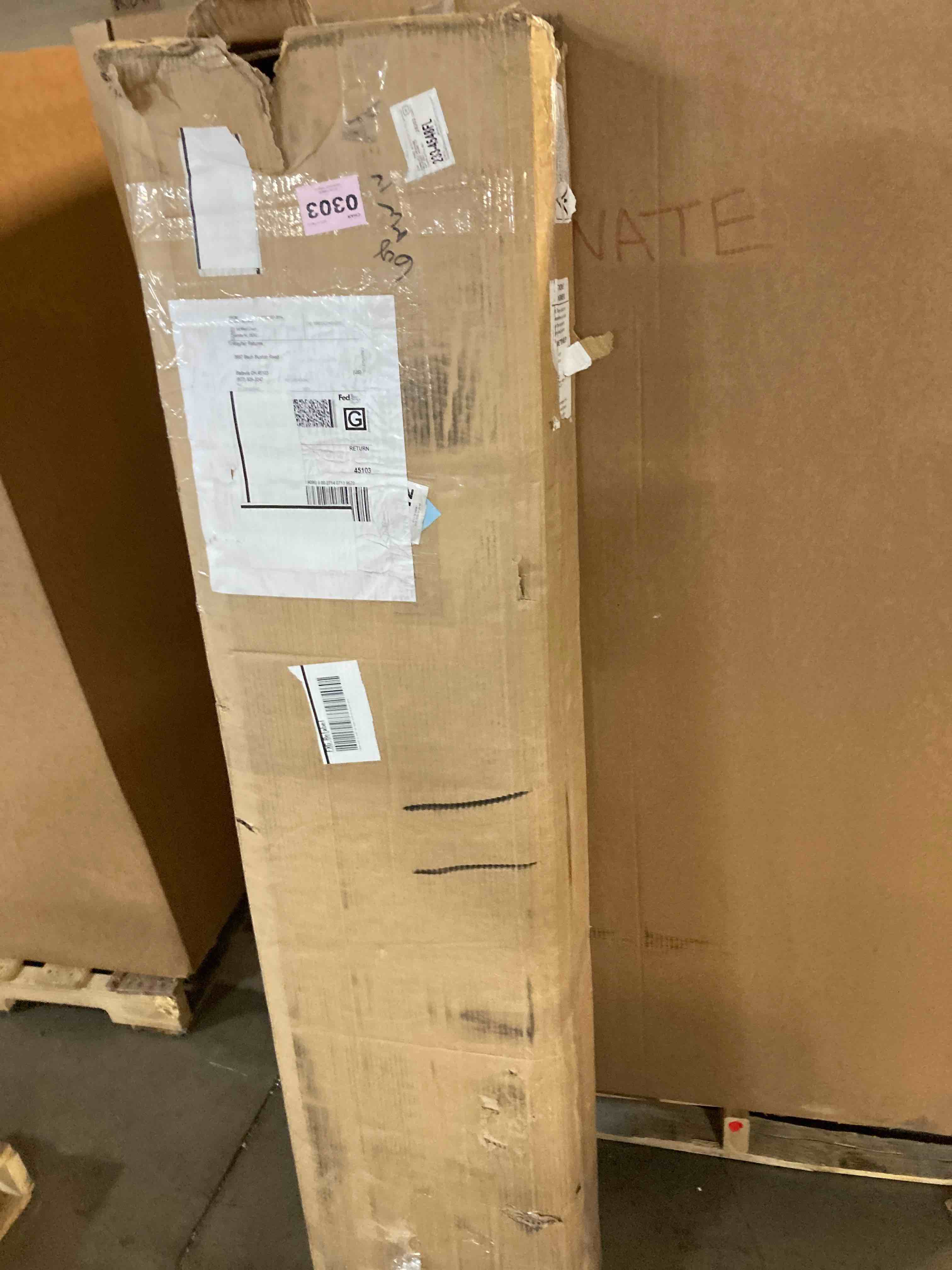 https://s3.amazonaws.com/lotting-images-prod/phillipi/YEL5146588_1710519741032.jpeg