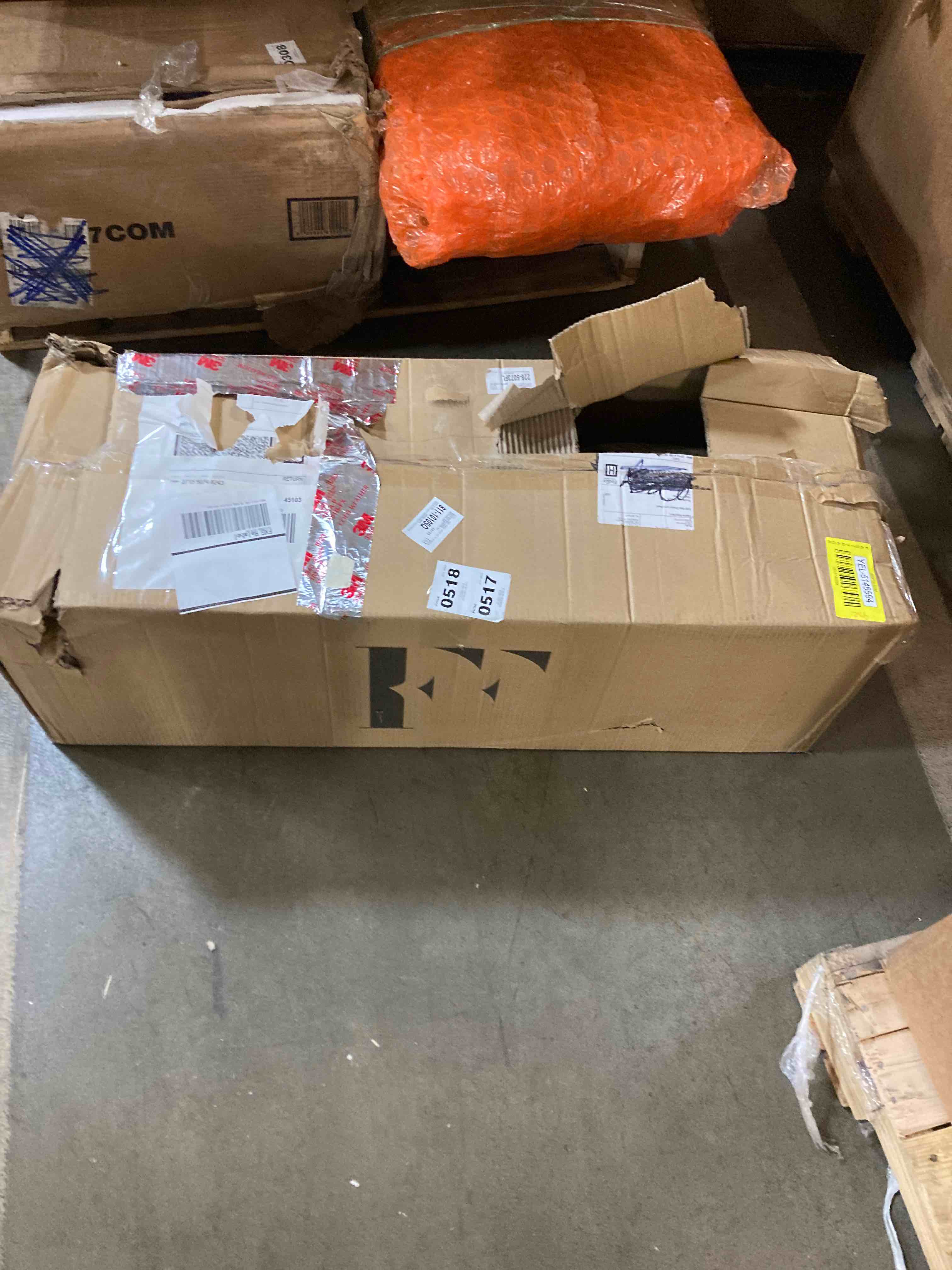 https://s3.amazonaws.com/lotting-images-prod/phillipi/YEL5146594_1710520552764.jpeg