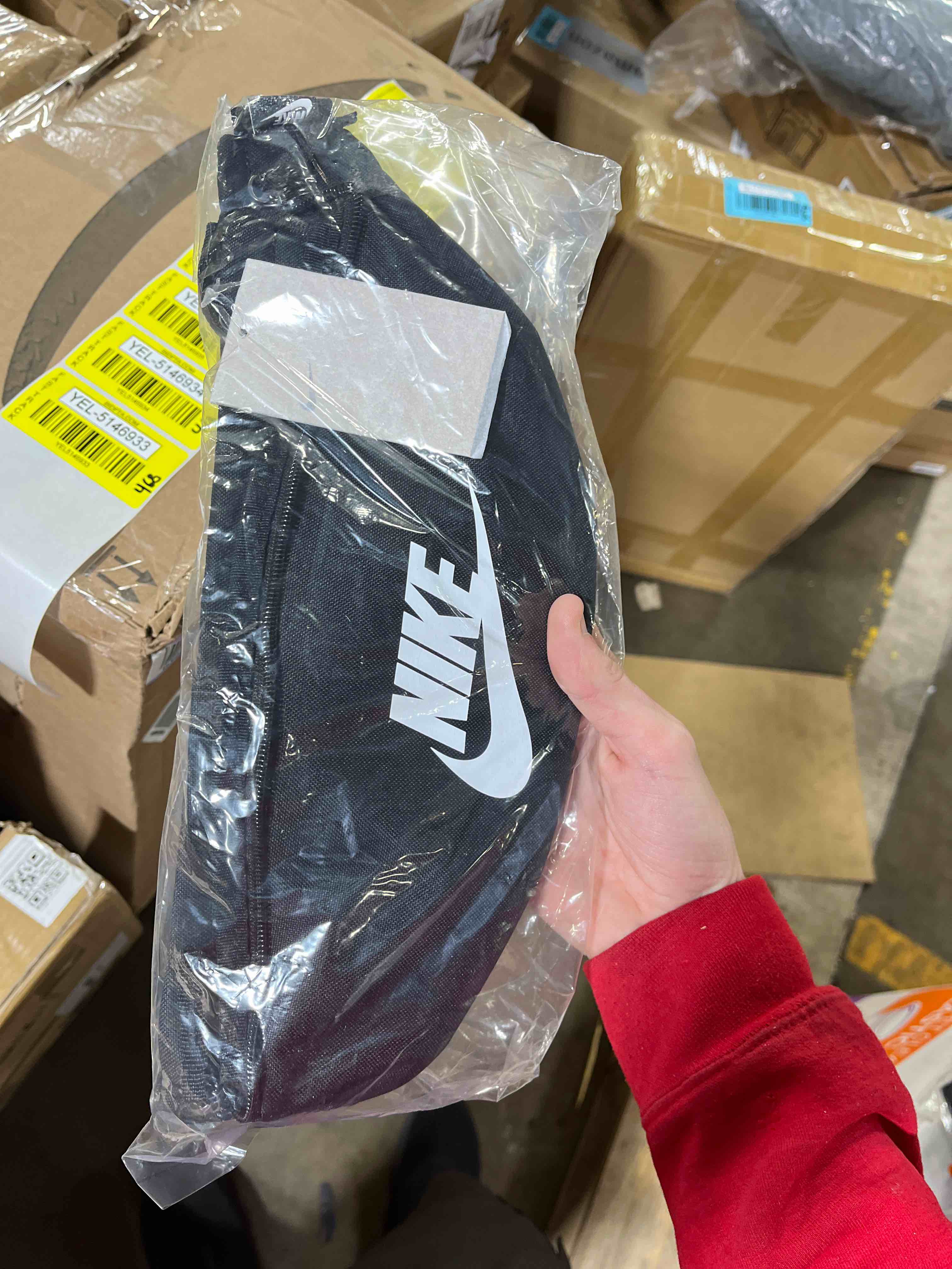 https://s3.amazonaws.com/lotting-images-prod/phillipi/YEL5146933_1711041505168.jpeg