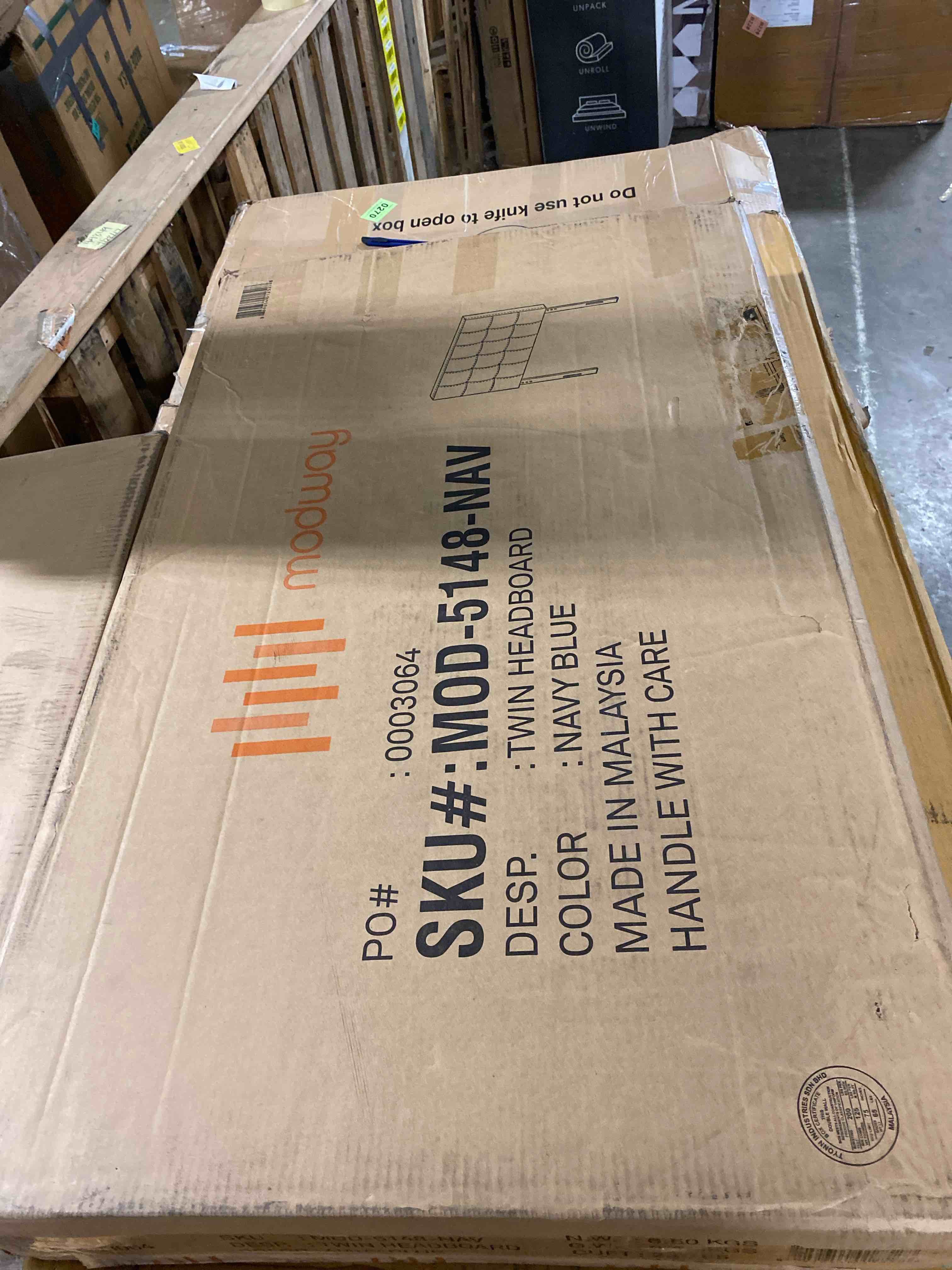 https://s3.amazonaws.com/lotting-images-prod/phillipi/YEL5148603_1718135064576.jpeg