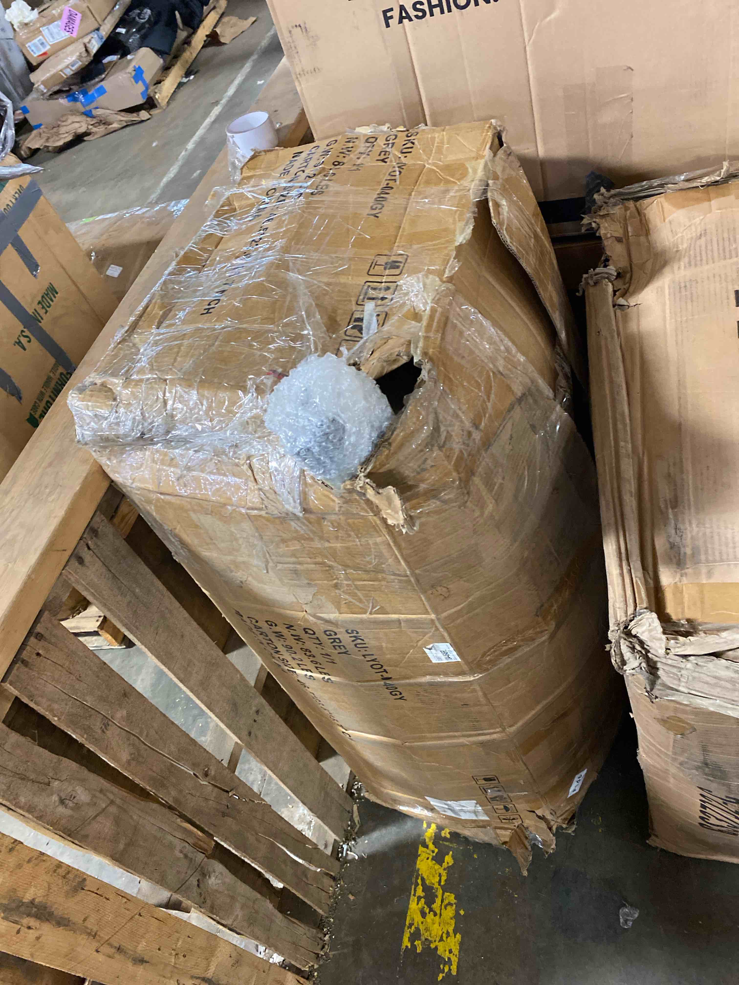 https://s3.amazonaws.com/lotting-images-prod/phillipi/YEL5148613_1718139369971.jpeg