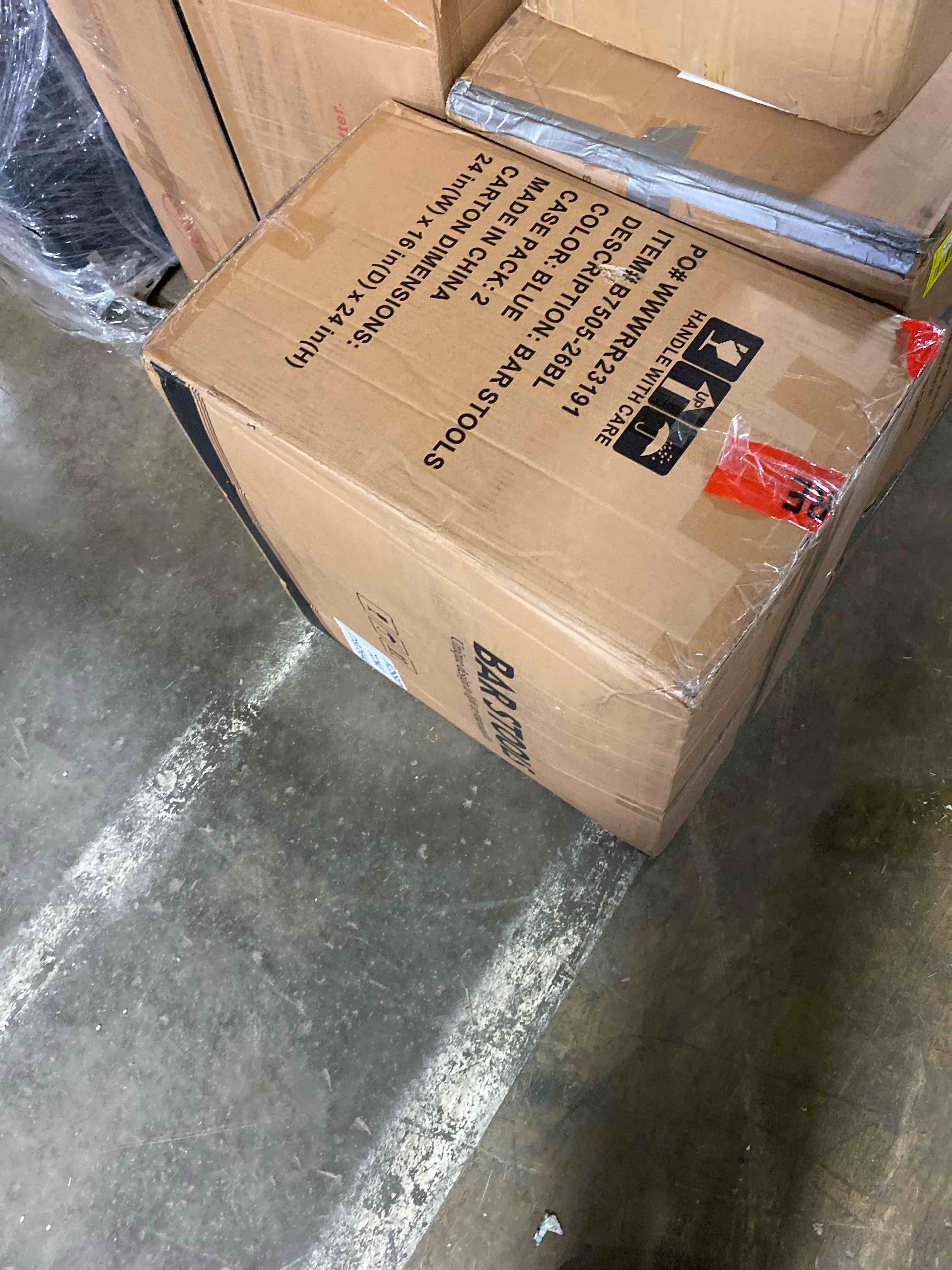 https://s3.amazonaws.com/lotting-images-prod/phillipi/YEL5148663_1718220628321.jpeg