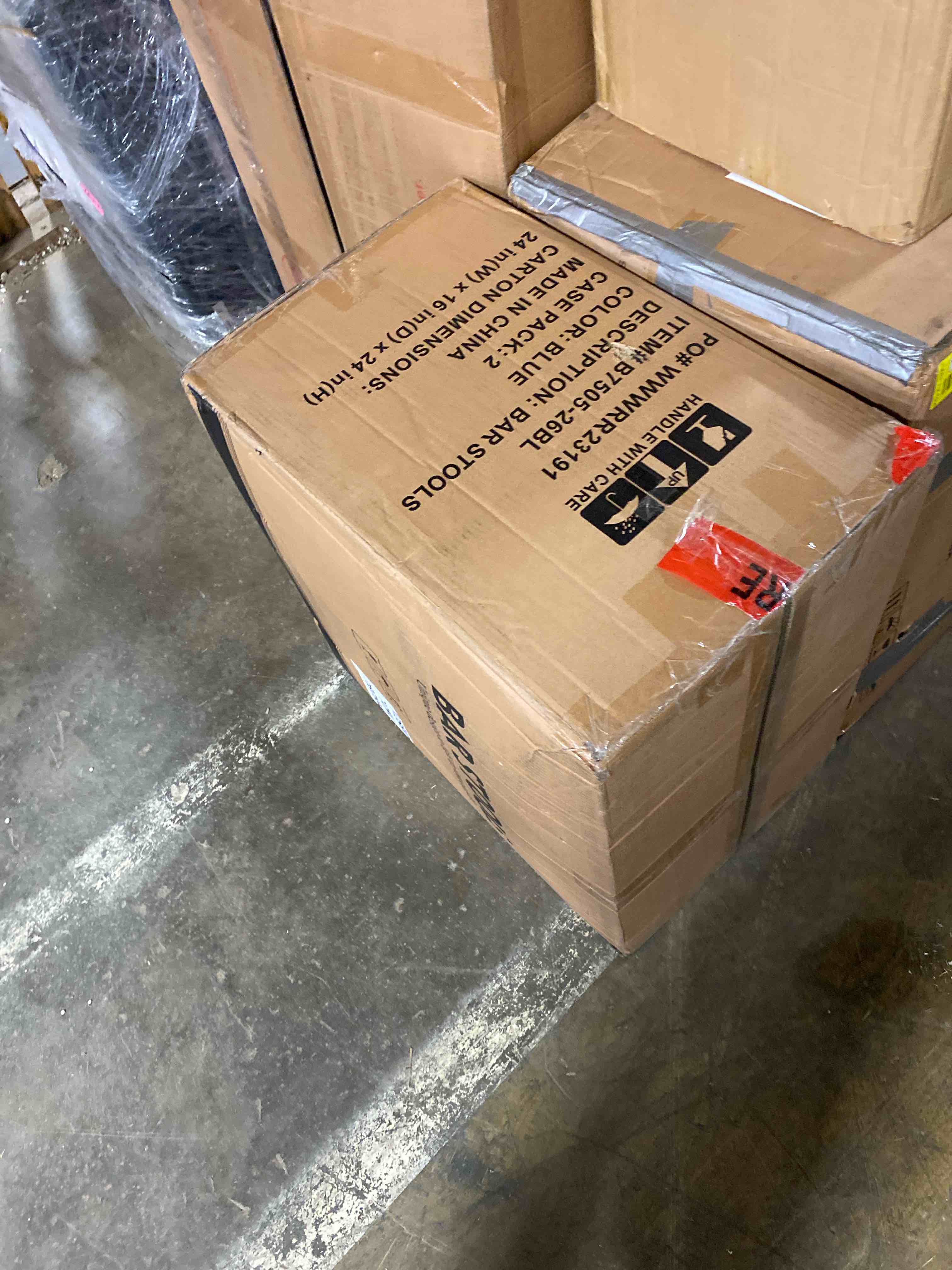 https://s3.amazonaws.com/lotting-images-prod/phillipi/YEL5148663_1718220629867.jpeg