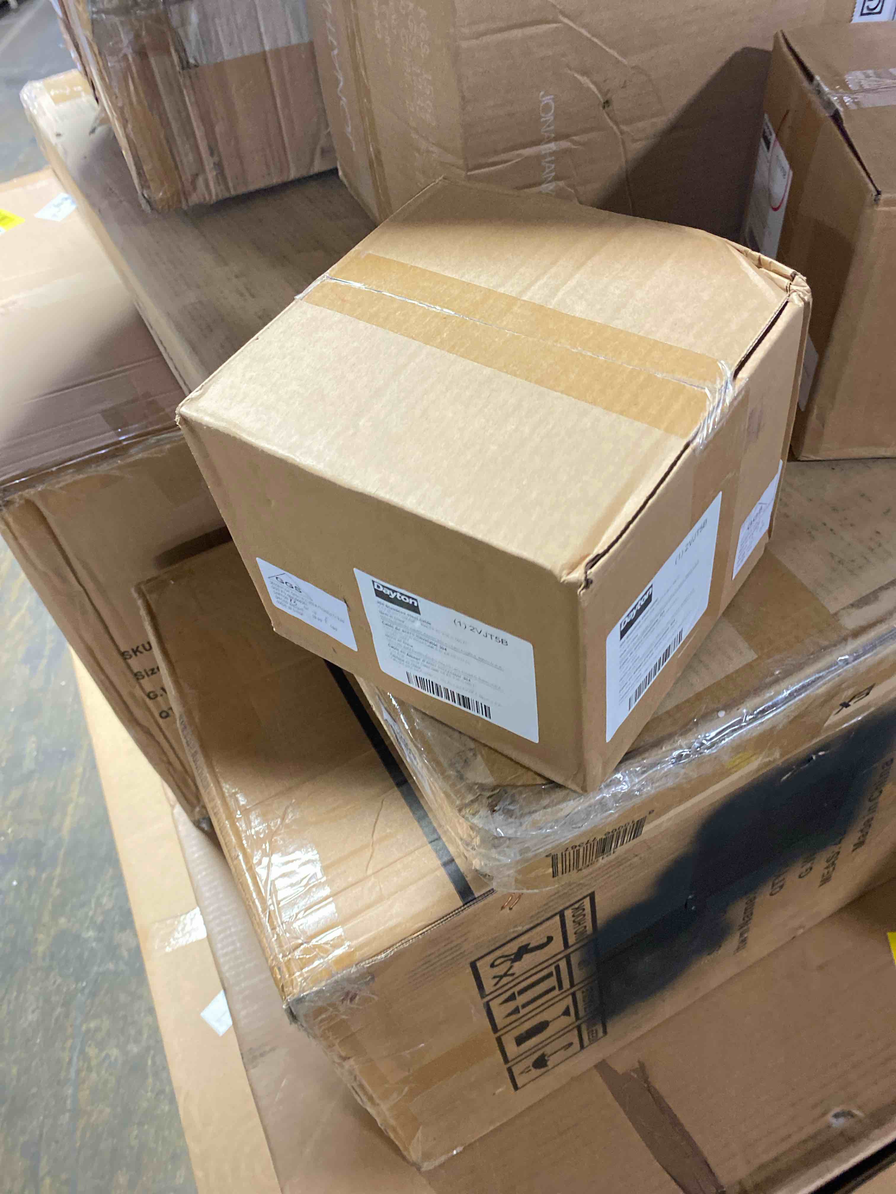 https://s3.amazonaws.com/lotting-images-prod/phillipi/YEL5148835_1718223138630.jpeg