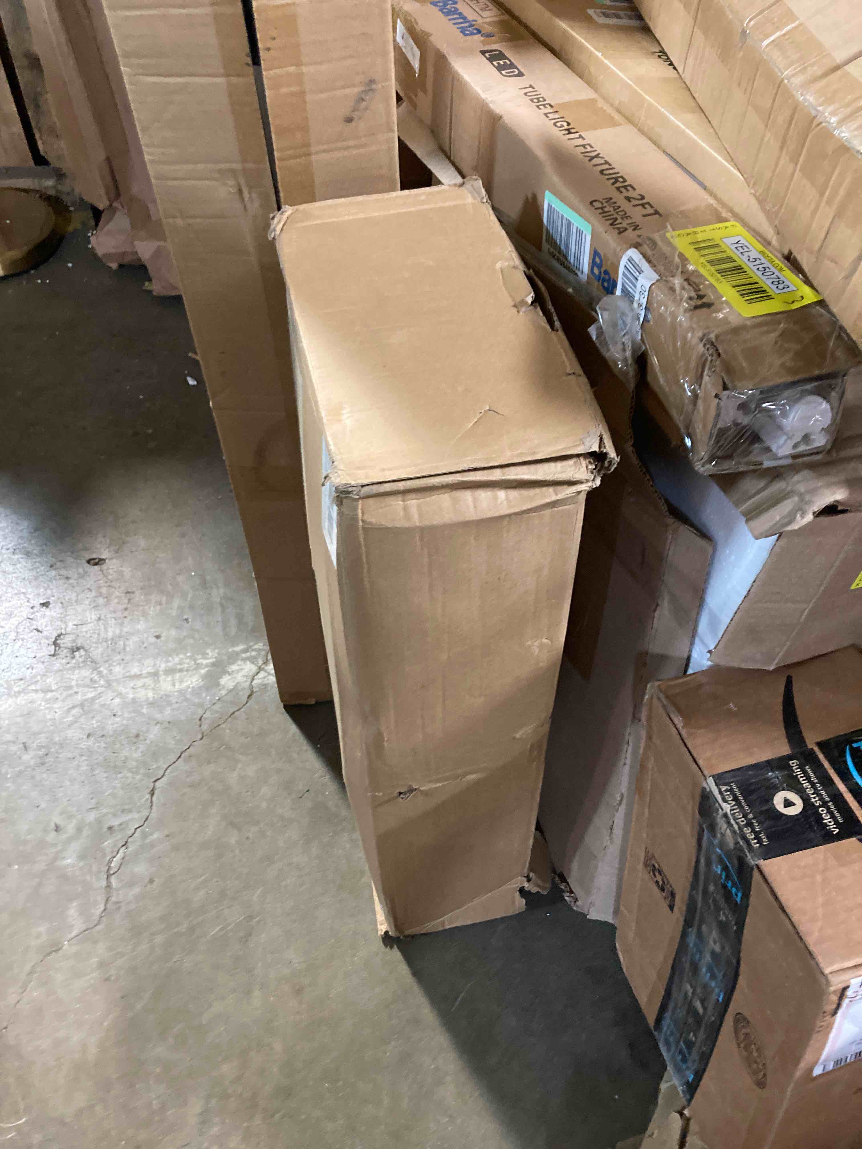 https://s3.amazonaws.com/lotting-images-prod/phillipi/YEL5150786_1704497286750.jpeg