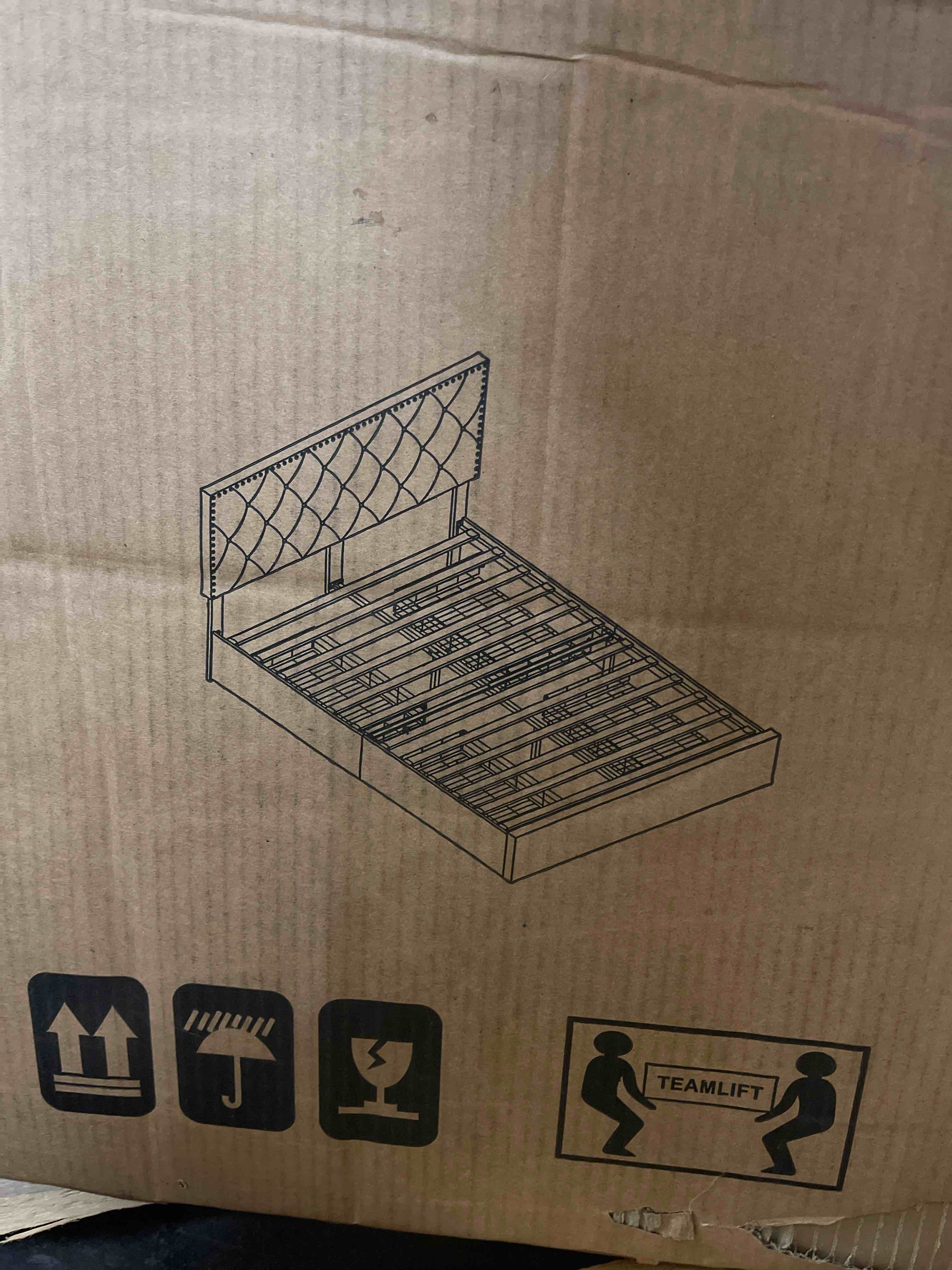 https://s3.amazonaws.com/lotting-images-prod/phillipi/YEL5153993_1708622389631.jpeg