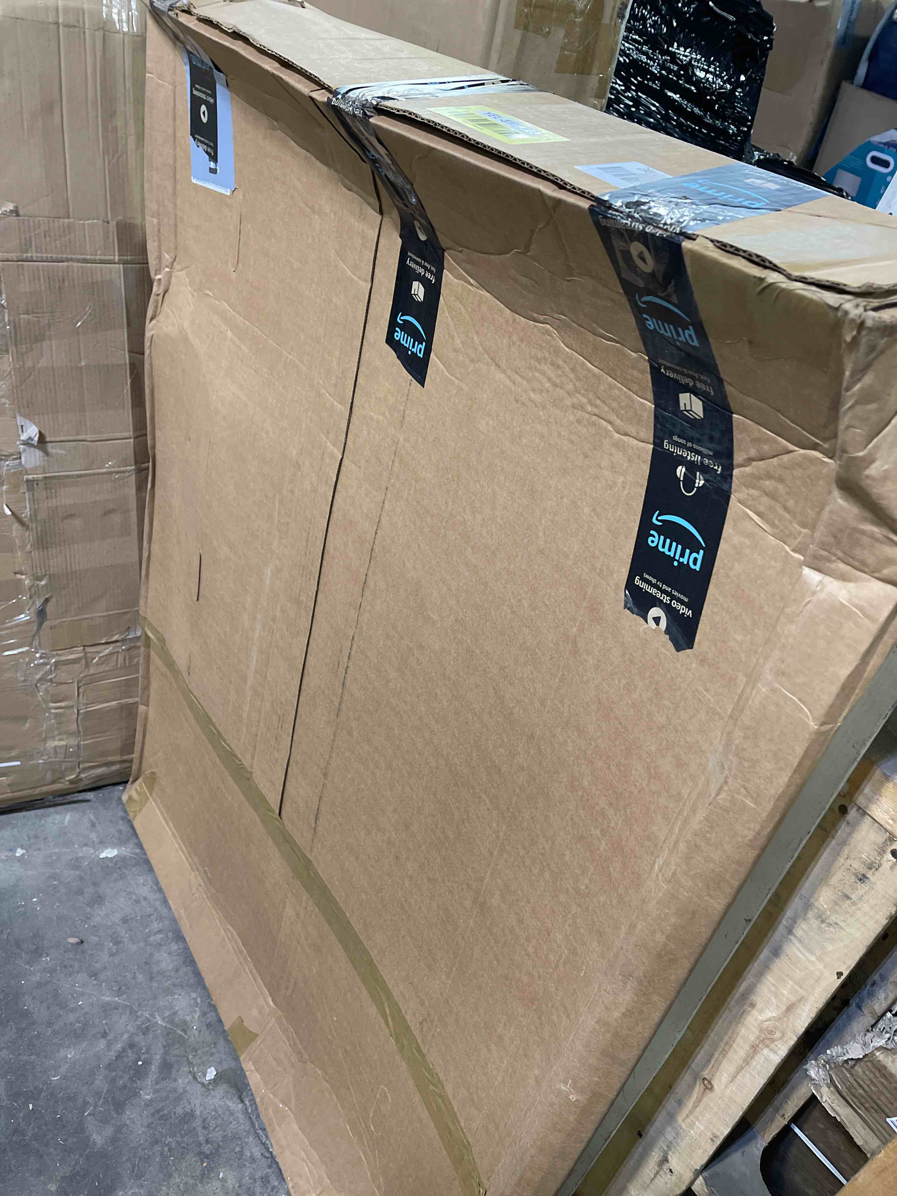 https://s3.amazonaws.com/lotting-images-prod/phillipi/YEL5154028_1708703783255.jpeg