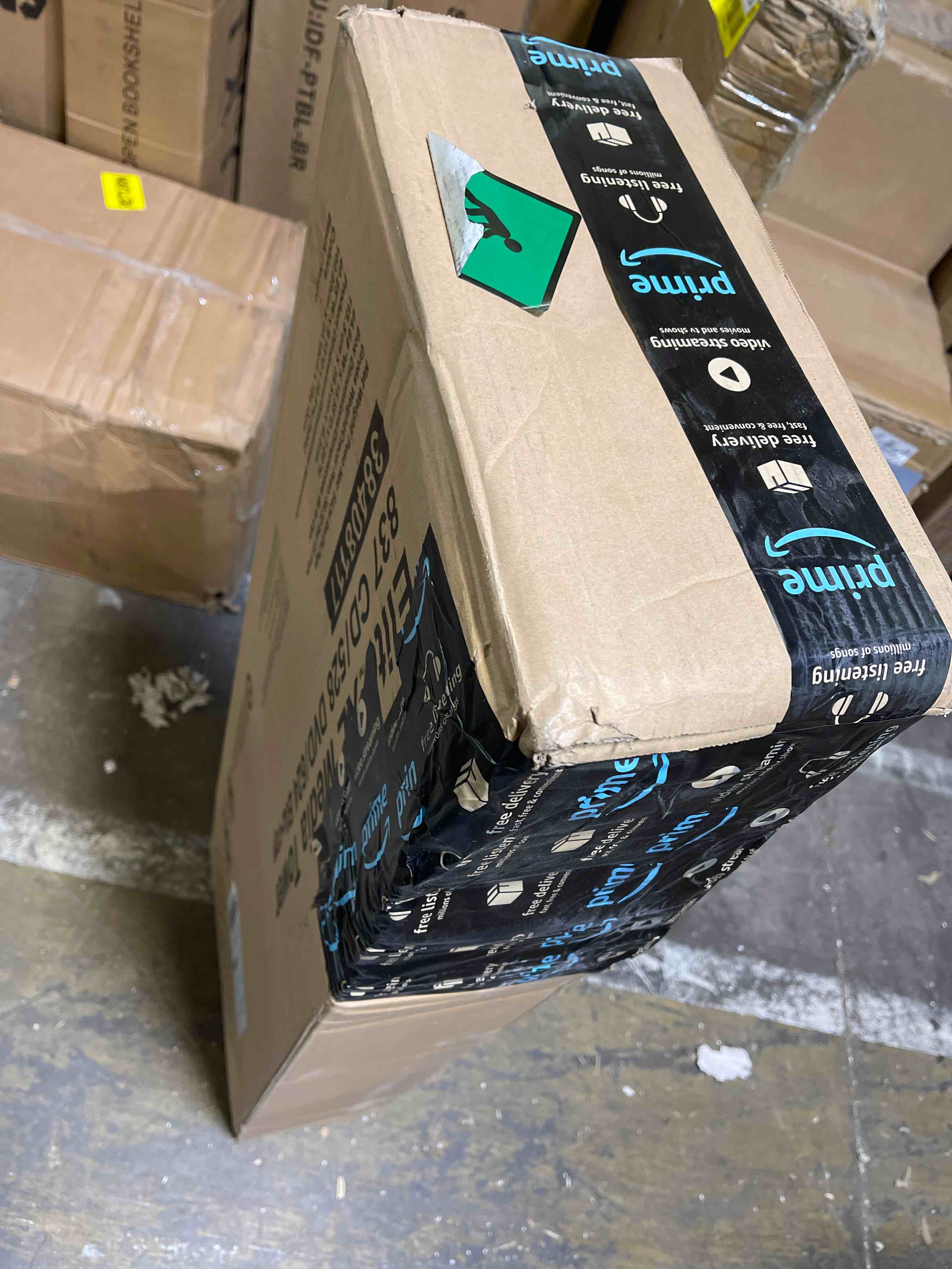 https://s3.amazonaws.com/lotting-images-prod/phillipi/YEL5154059_1708710478242.jpeg