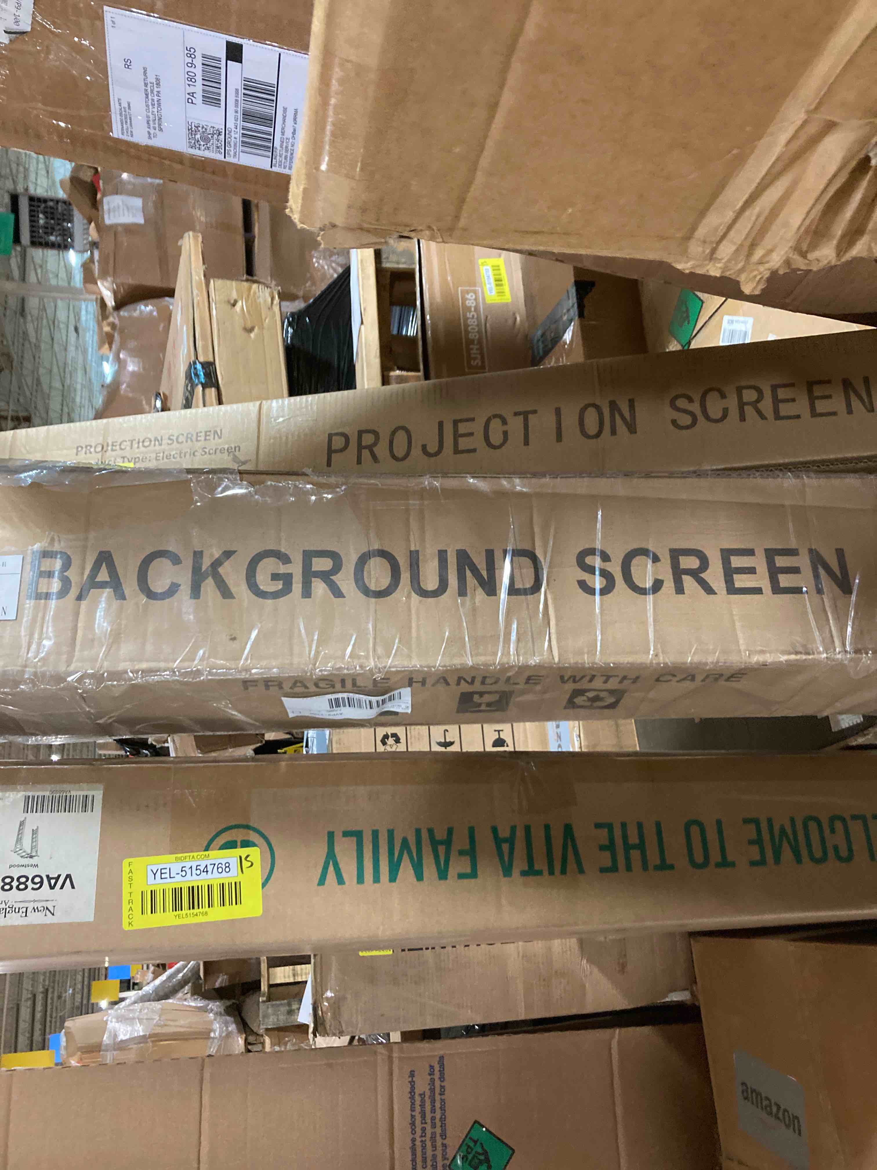https://s3.amazonaws.com/lotting-images-prod/phillipi/YEL5154770_1706734560611.jpeg