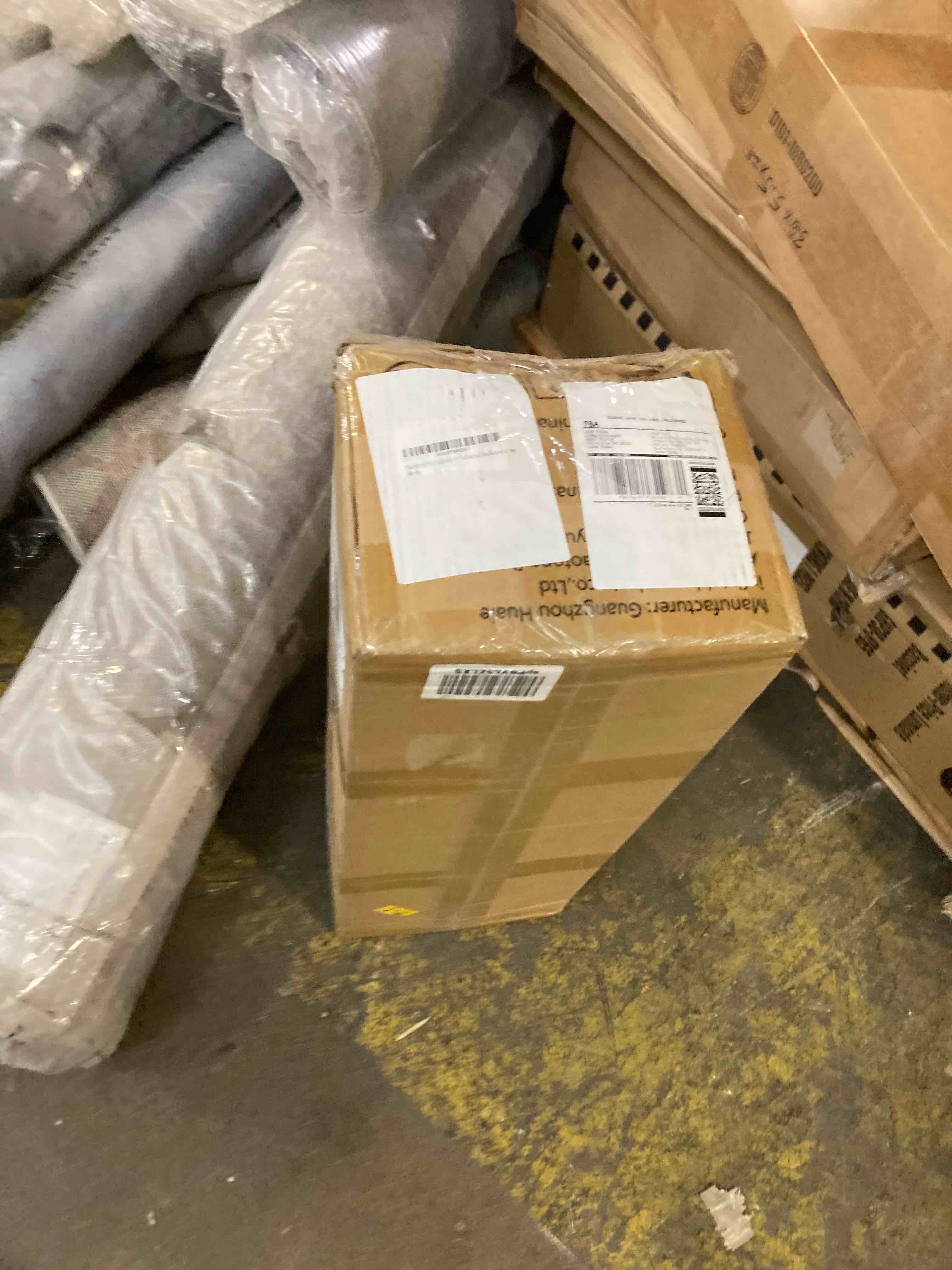 https://s3.amazonaws.com/lotting-images-prod/phillipi/YEL5155093_1706915867621.jpeg