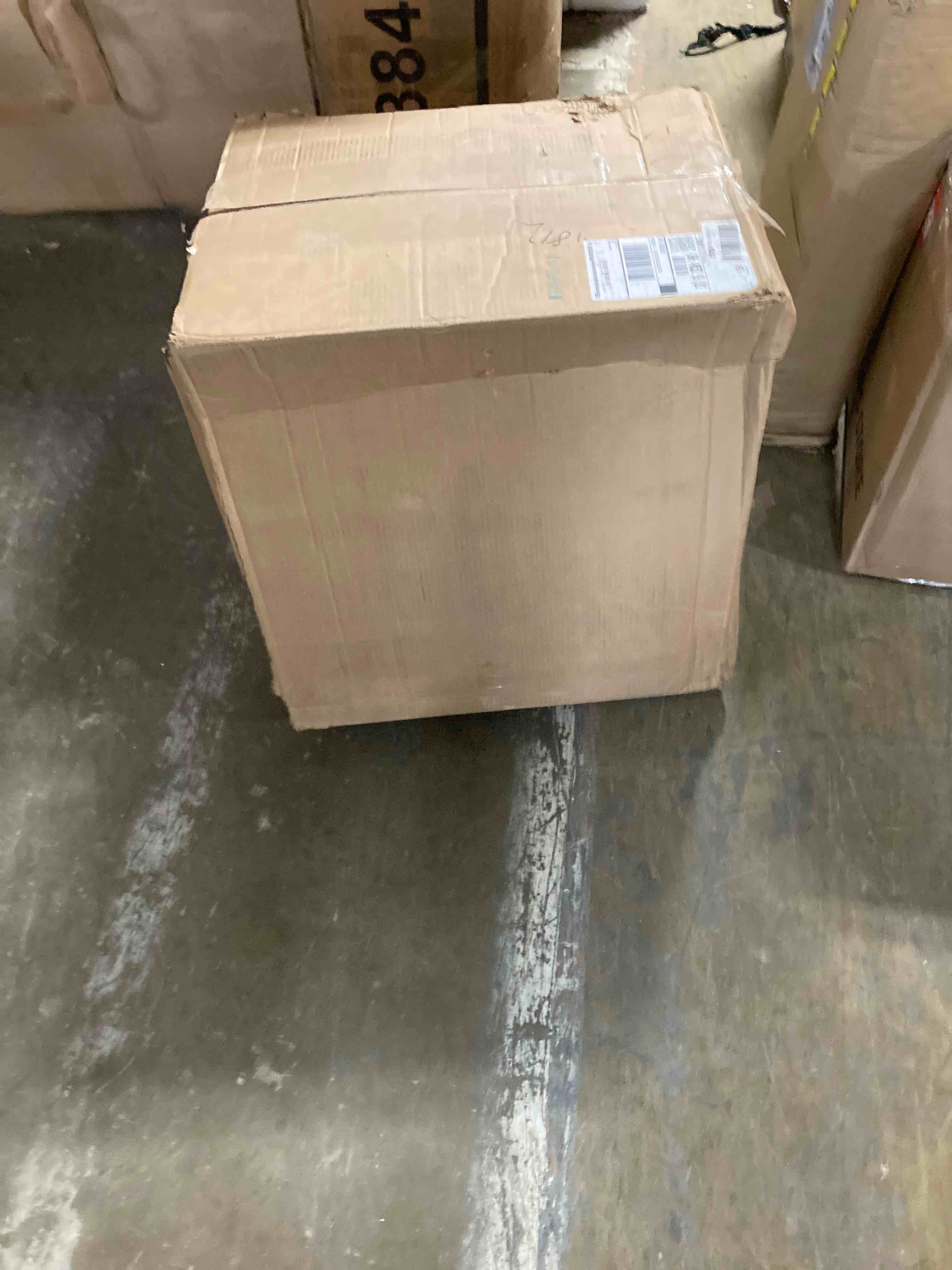 https://s3.amazonaws.com/lotting-images-prod/phillipi/YEL5155378_1707319348016.jpeg
