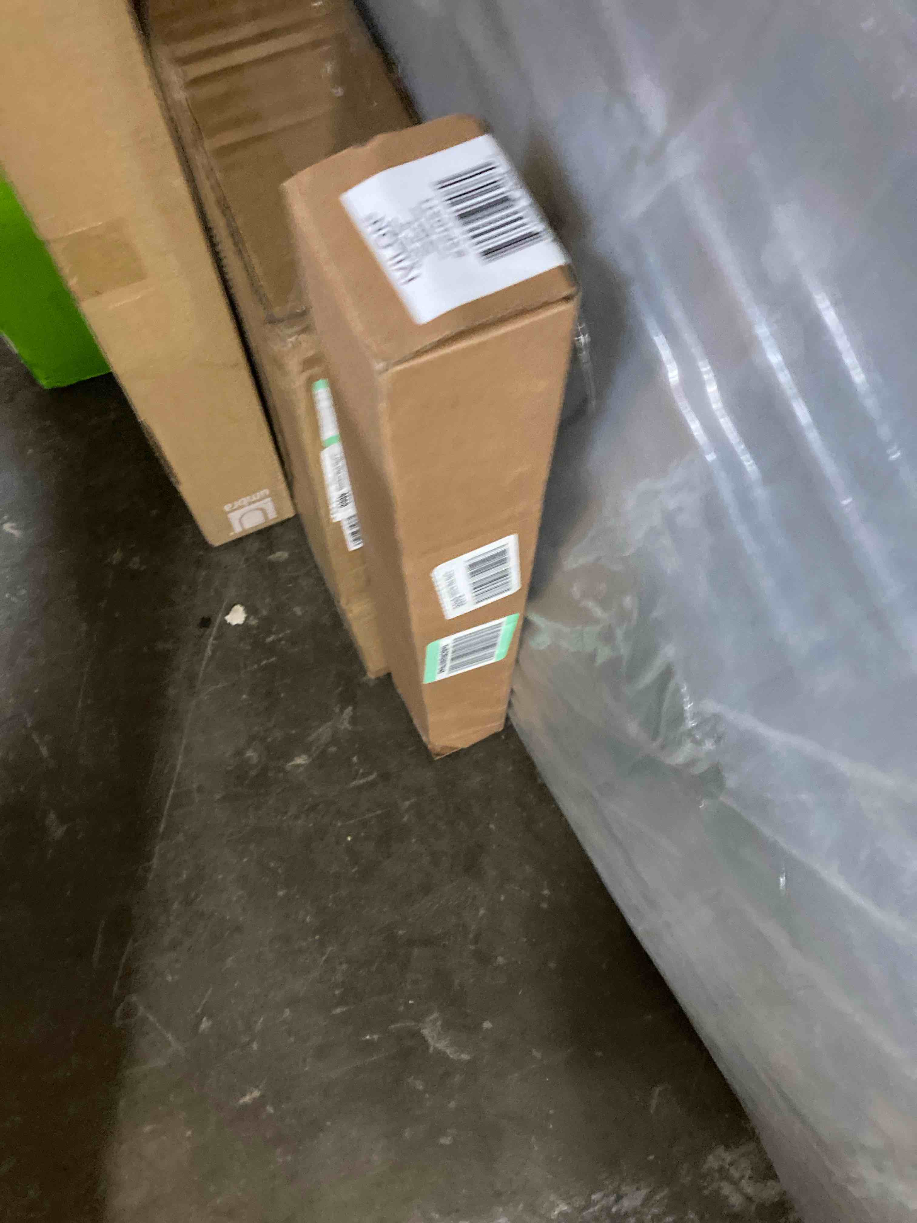 https://s3.amazonaws.com/lotting-images-prod/phillipi/YEL5155403_1707326284991.jpeg