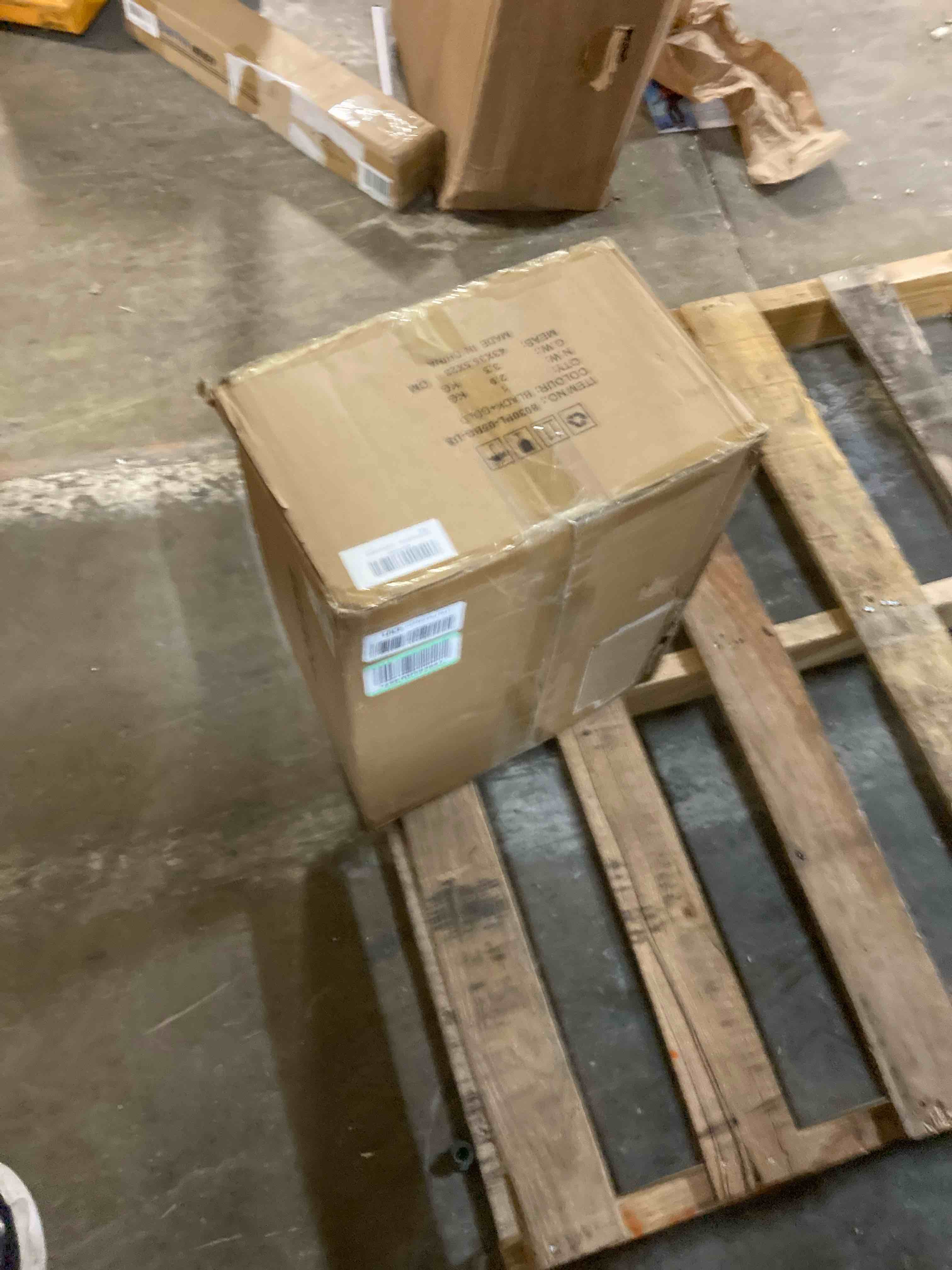 https://s3.amazonaws.com/lotting-images-prod/phillipi/YEL5155458_1707333813978.jpeg