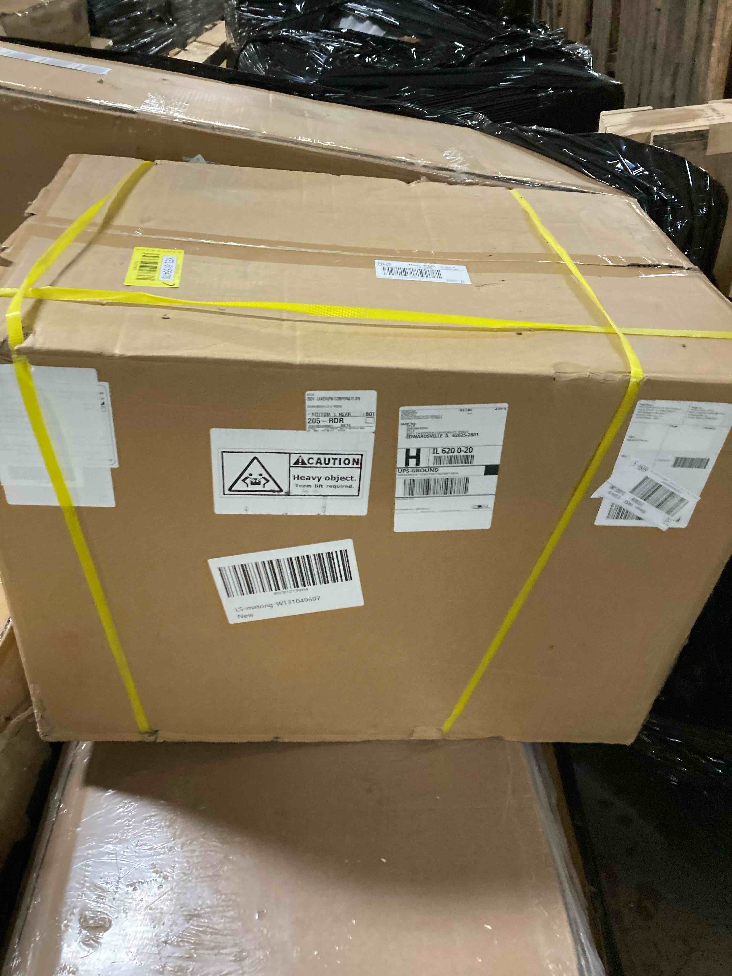 https://s3.amazonaws.com/lotting-images-prod/phillipi/YEL5155476_1707337804654.jpeg