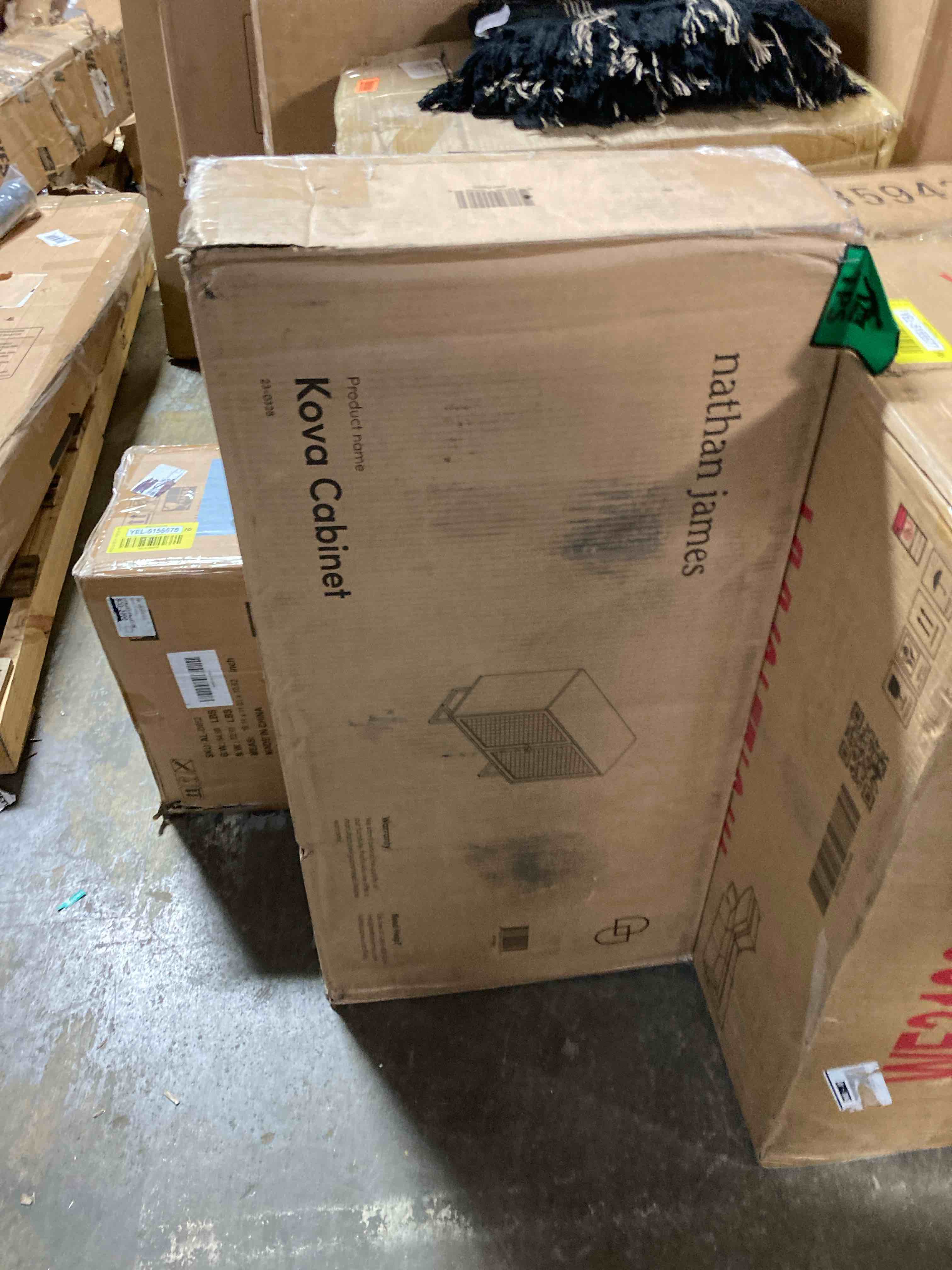 https://s3.amazonaws.com/lotting-images-prod/phillipi/YEL5155578_1707407607197.jpeg