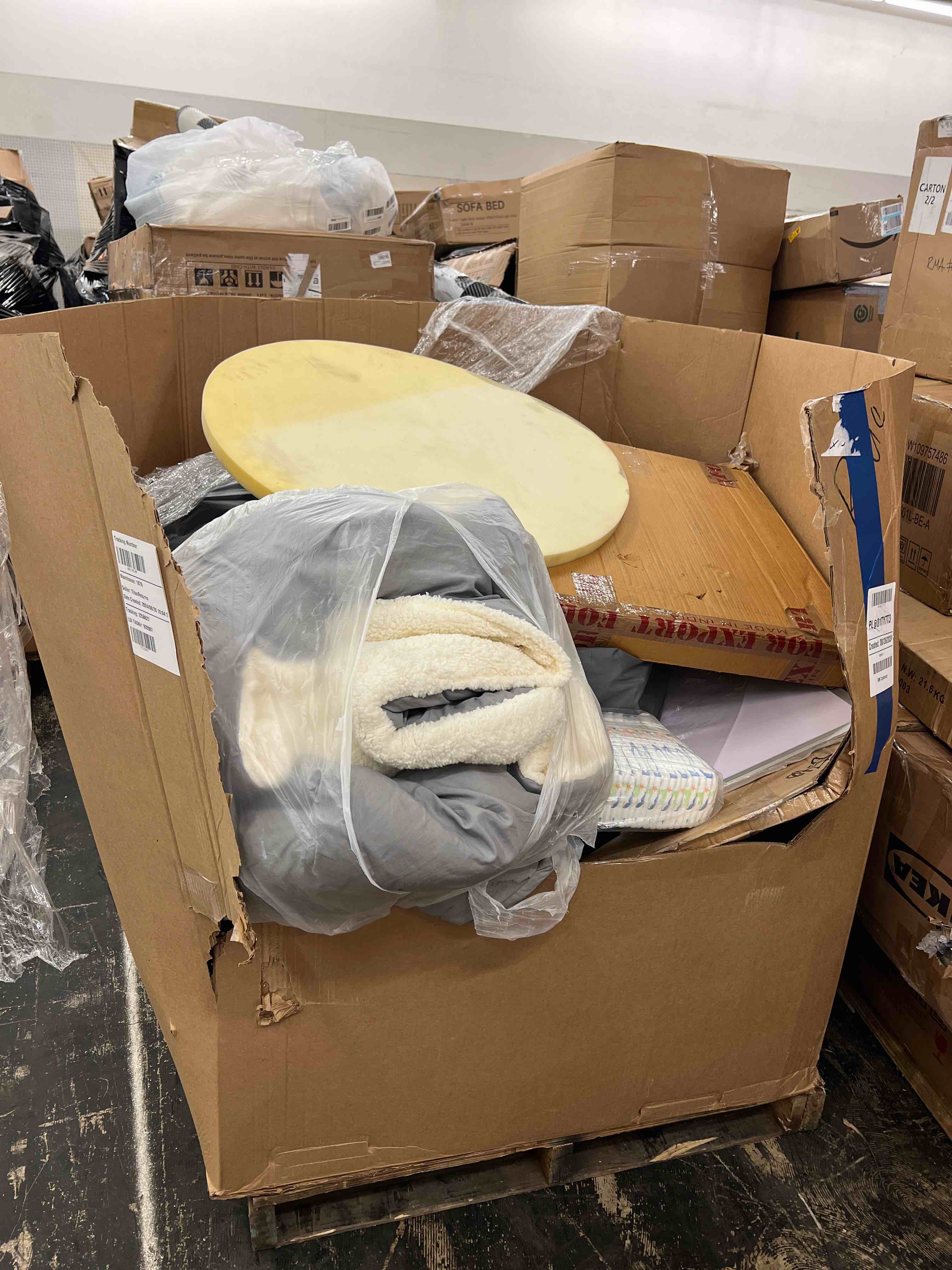 https://s3.amazonaws.com/lotting-images-prod/phillipi/YEL5440949_1729786167721.jpeg