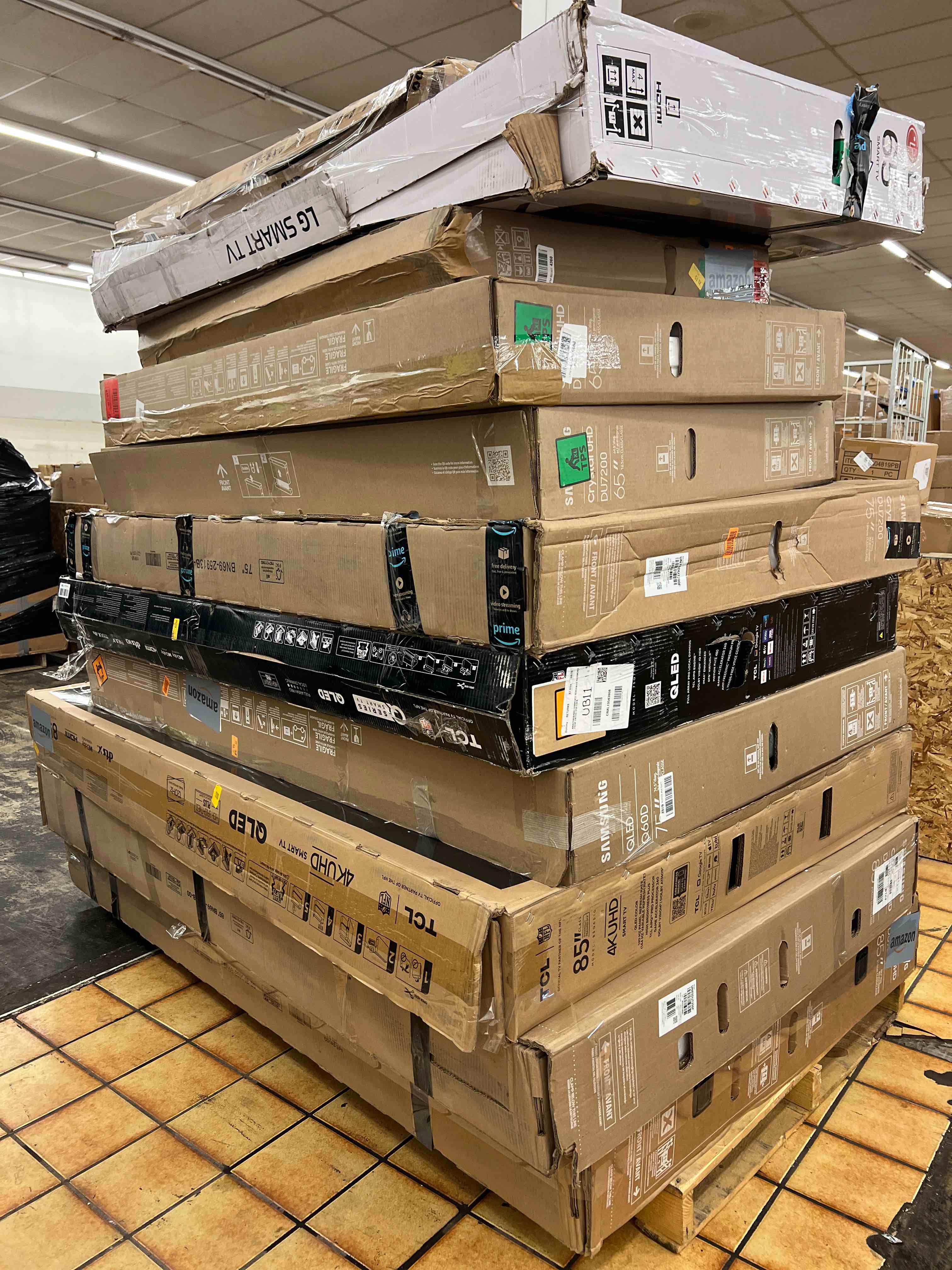 https://s3.amazonaws.com/lotting-images-prod/phillipi/YEL5440950_1729794115811.jpeg