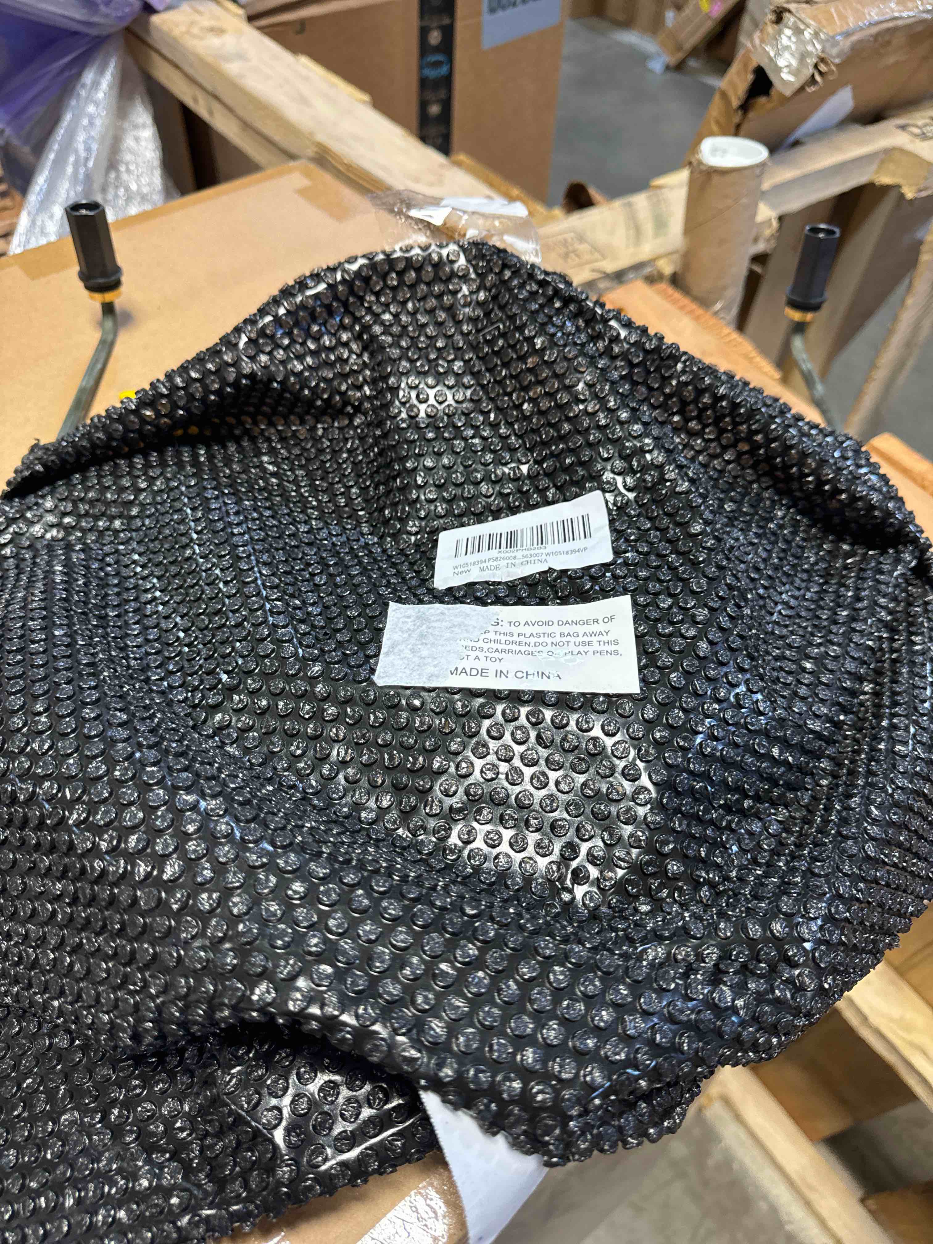 https://s3.amazonaws.com/lotting-images-prod/phillipi/YEL5661850_1722286946262.jpeg