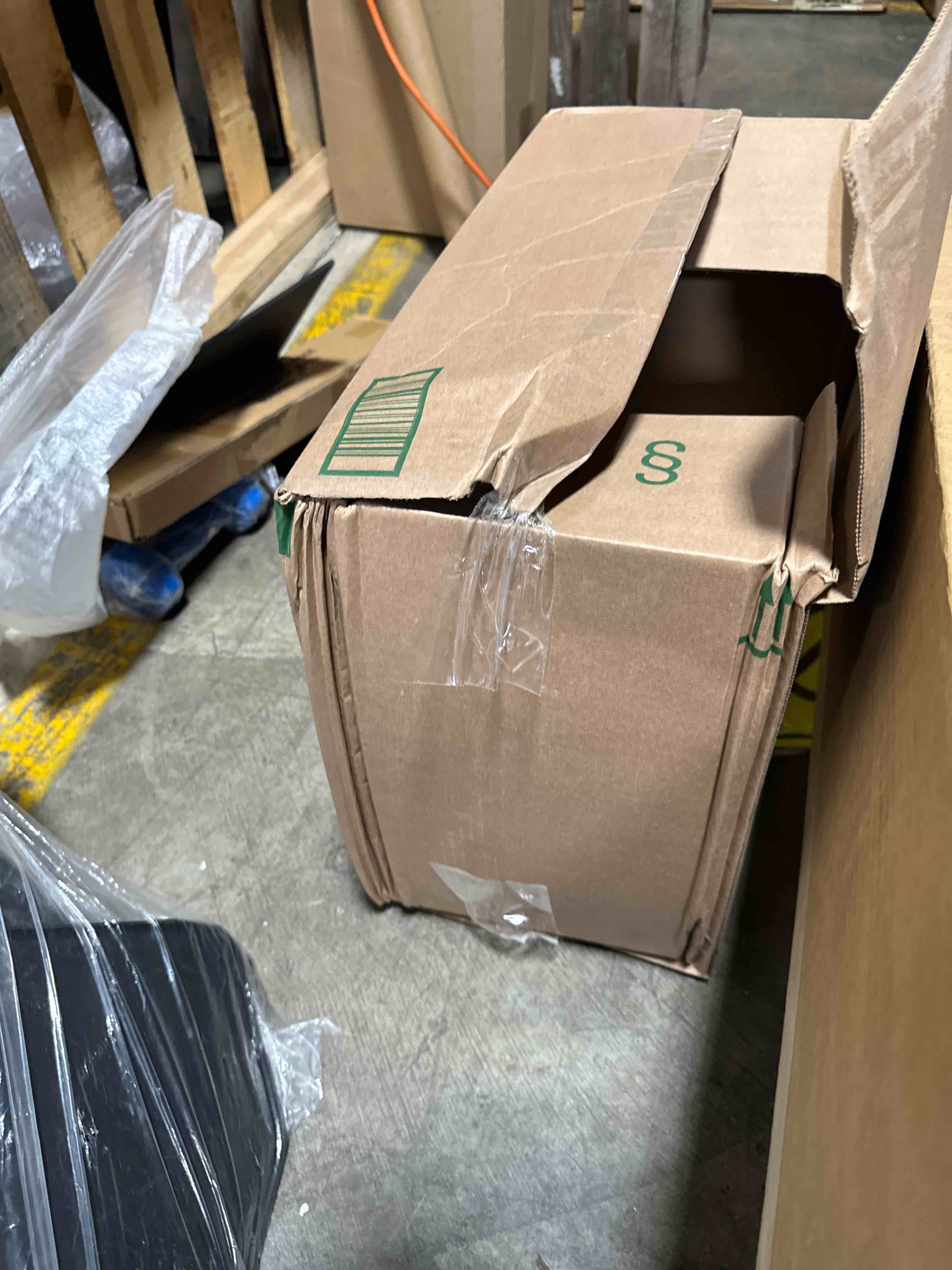 https://s3.amazonaws.com/lotting-images-prod/phillipi/YEL5662174_1722972534631.jpeg