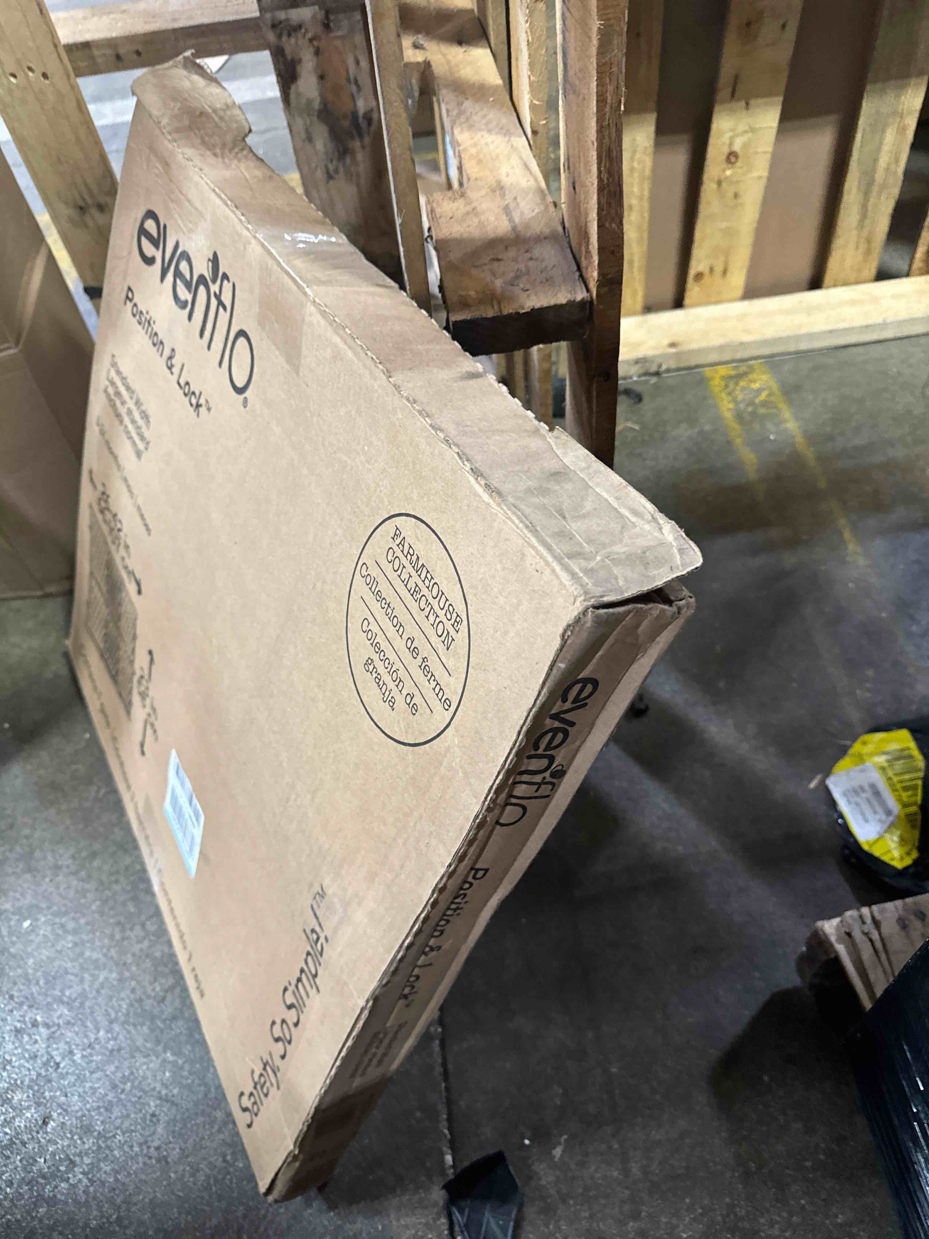 https://s3.amazonaws.com/lotting-images-prod/phillipi/YEL5662722_1724343345010.jpeg