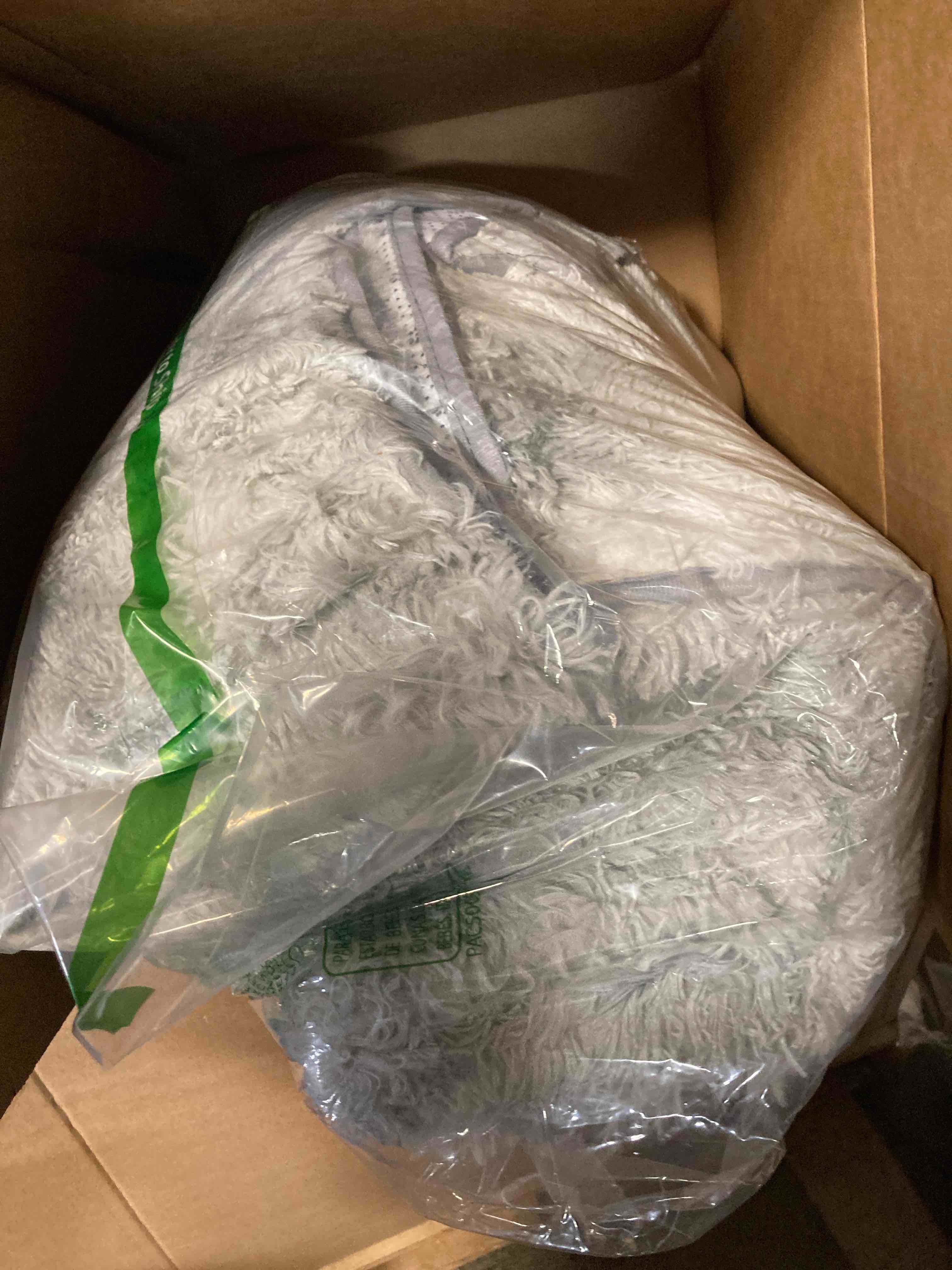 https://s3.amazonaws.com/lotting-images-prod/phillipi/YEL5666191_1706025931363.jpeg