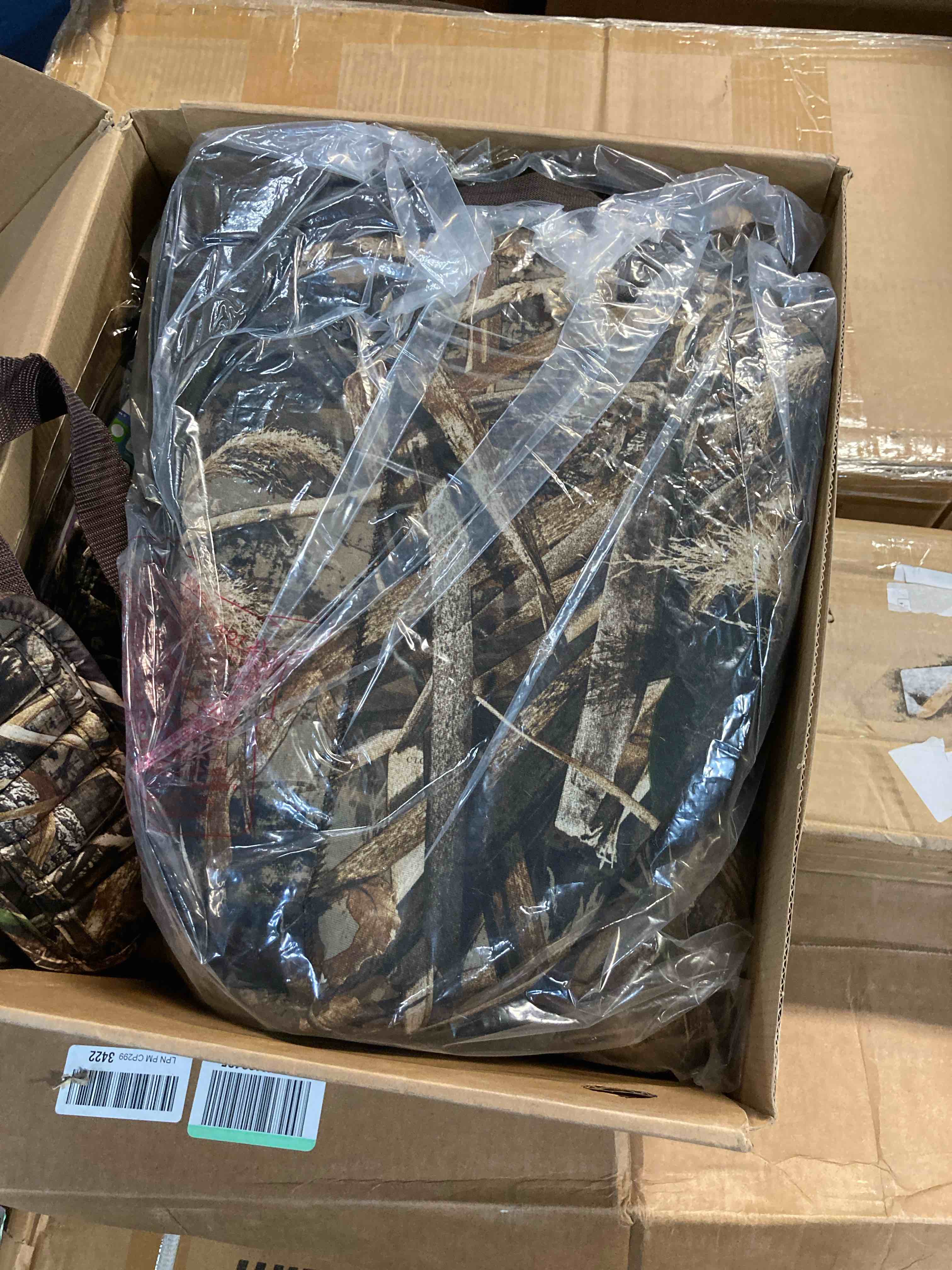 https://s3.amazonaws.com/lotting-images-prod/phillipi/YEL5666359_1706208950675.jpeg
