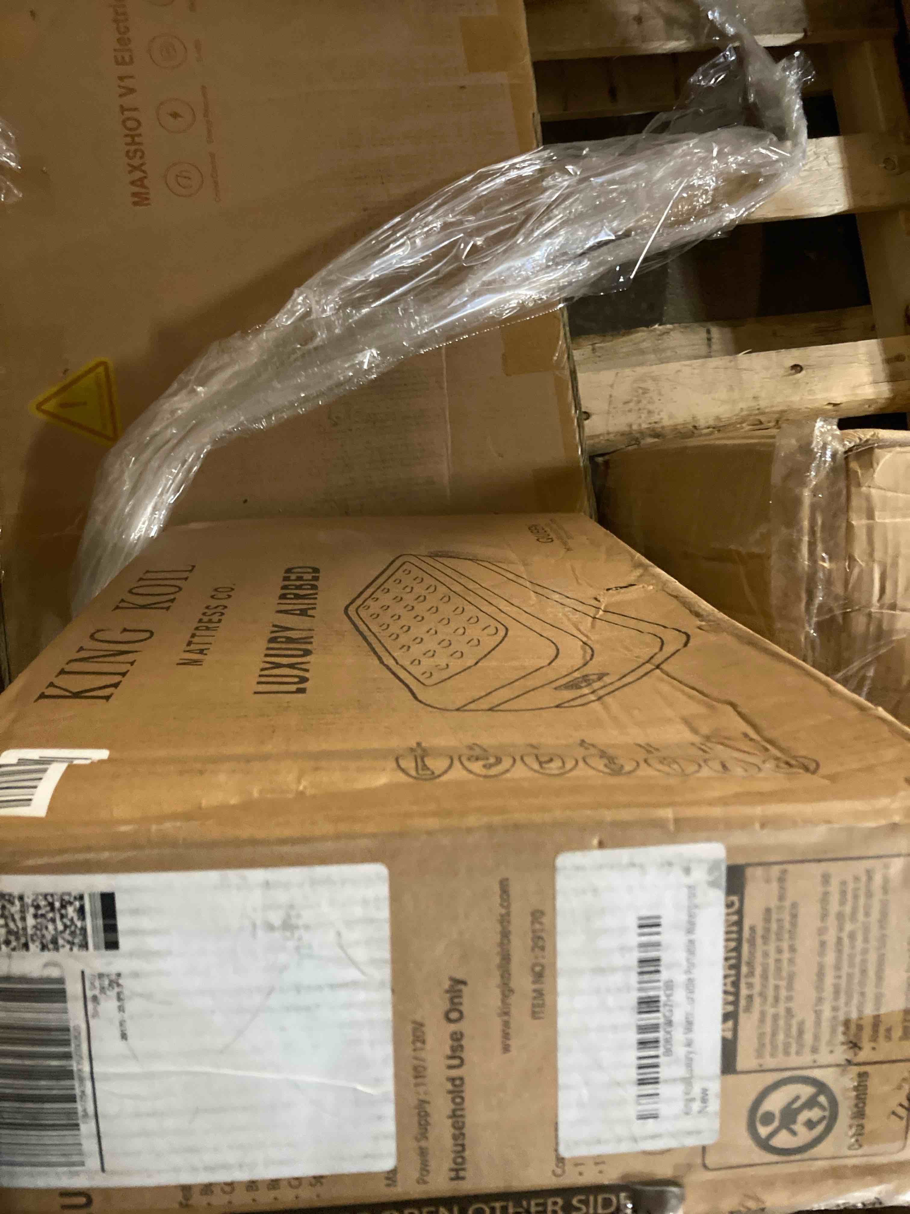https://s3.amazonaws.com/lotting-images-prod/phillipi/YEL5666691_1706735434854.jpeg