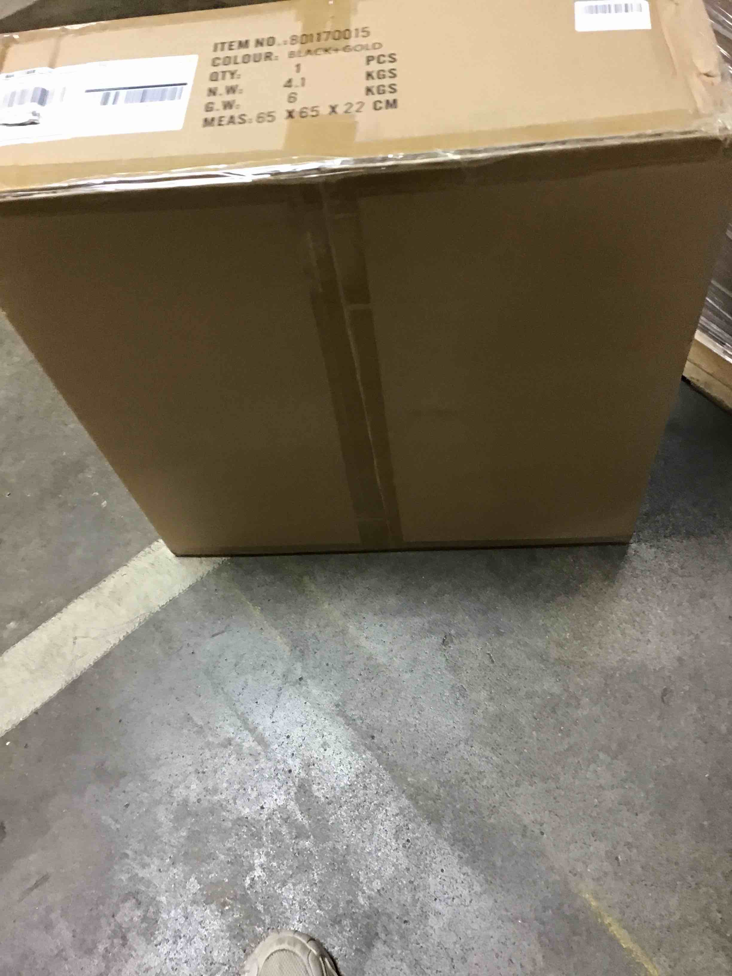 https://s3.amazonaws.com/lotting-images-prod/phillipi/YEL5667190_1707851826841.jpeg