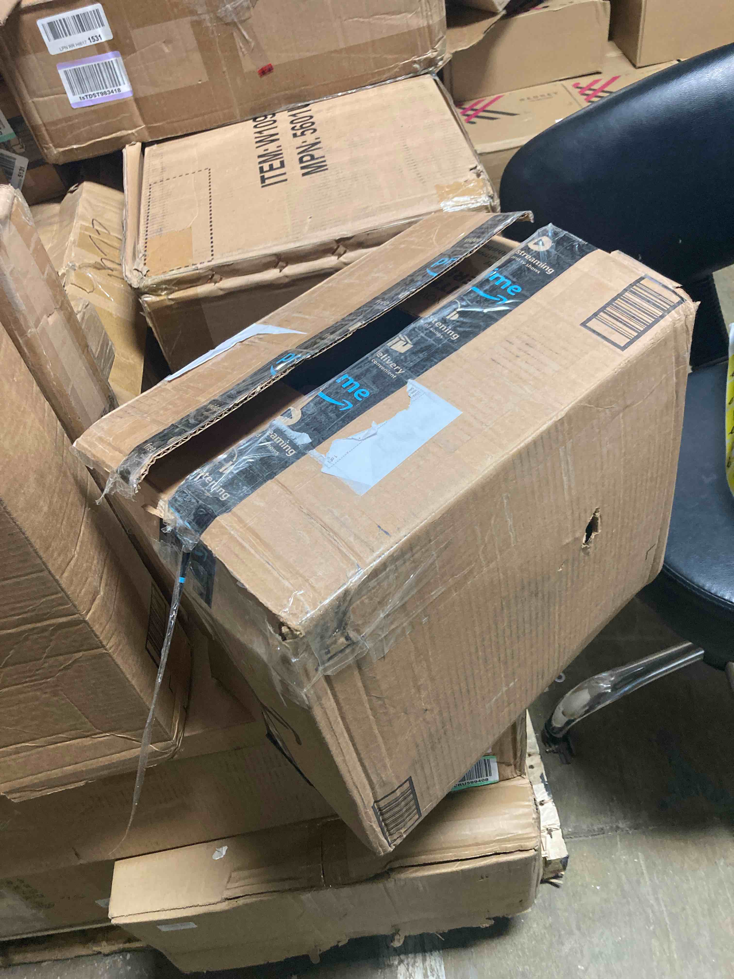 https://s3.amazonaws.com/lotting-images-prod/phillipi/YEL5671259_1706124269432.jpeg