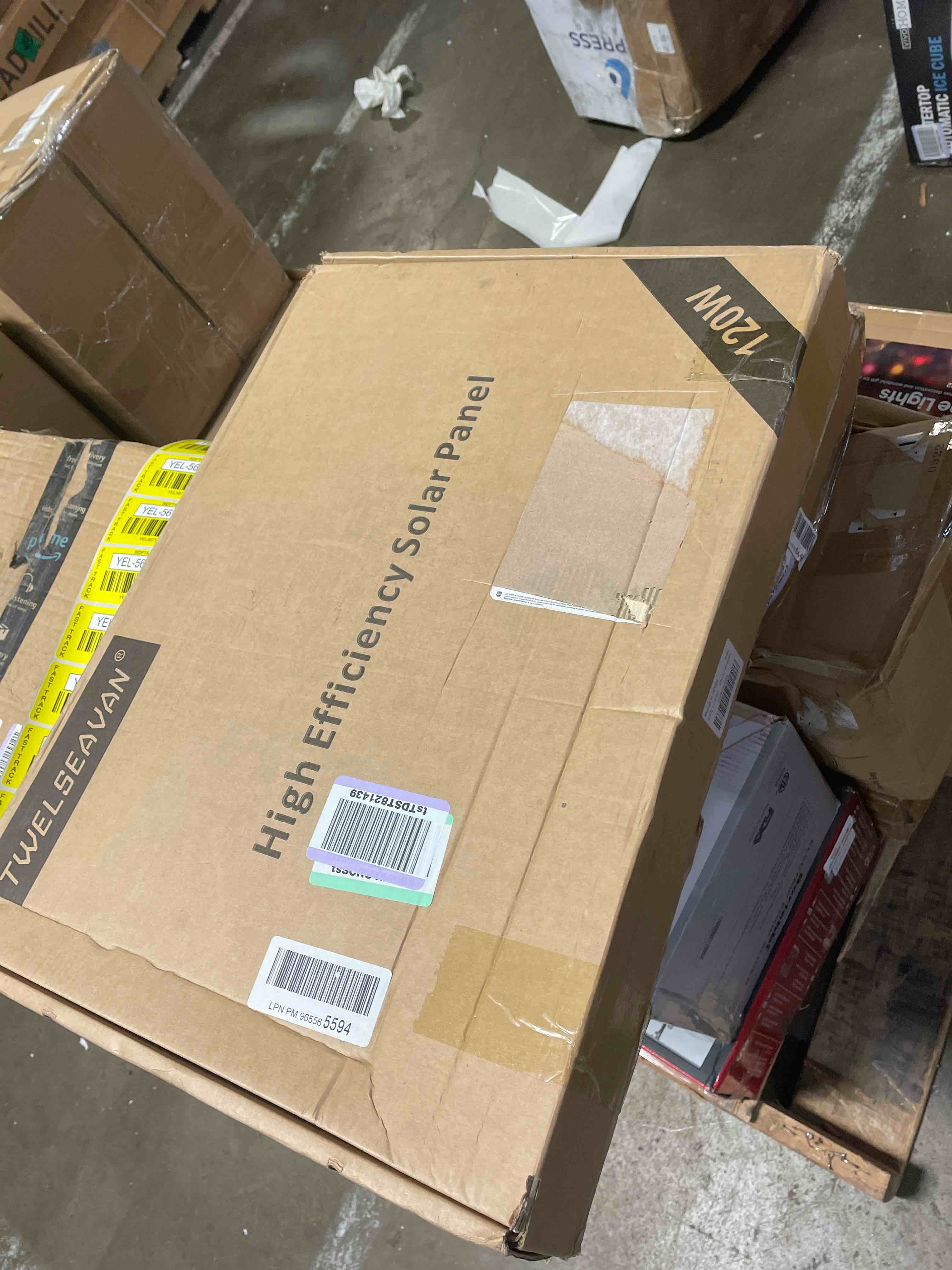 https://s3.amazonaws.com/lotting-images-prod/phillipi/YEL5671881_1706546235370.jpeg
