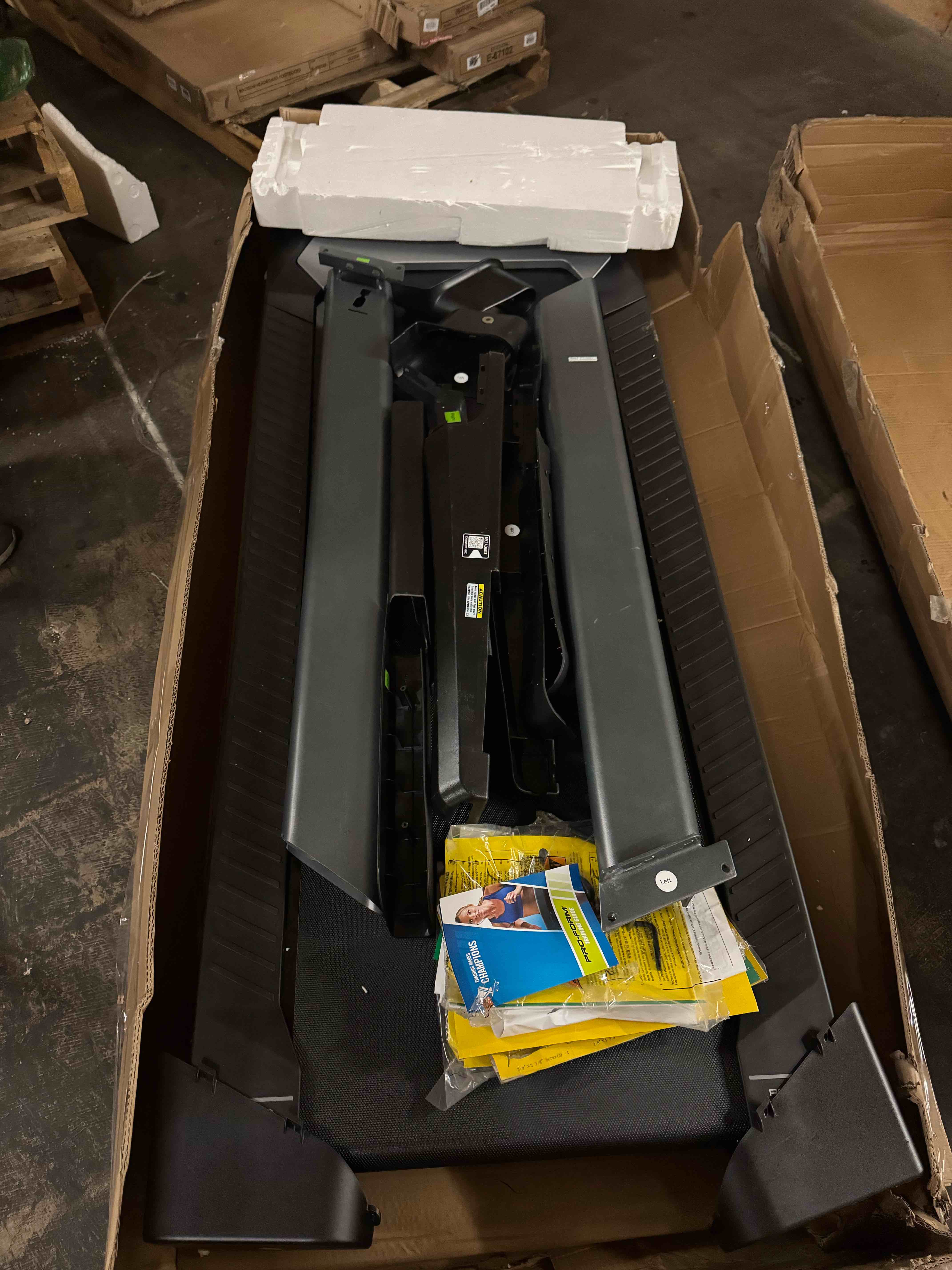 https://s3.amazonaws.com/lotting-images-prod/phillipi/YEL5863999_1733357377245.jpeg